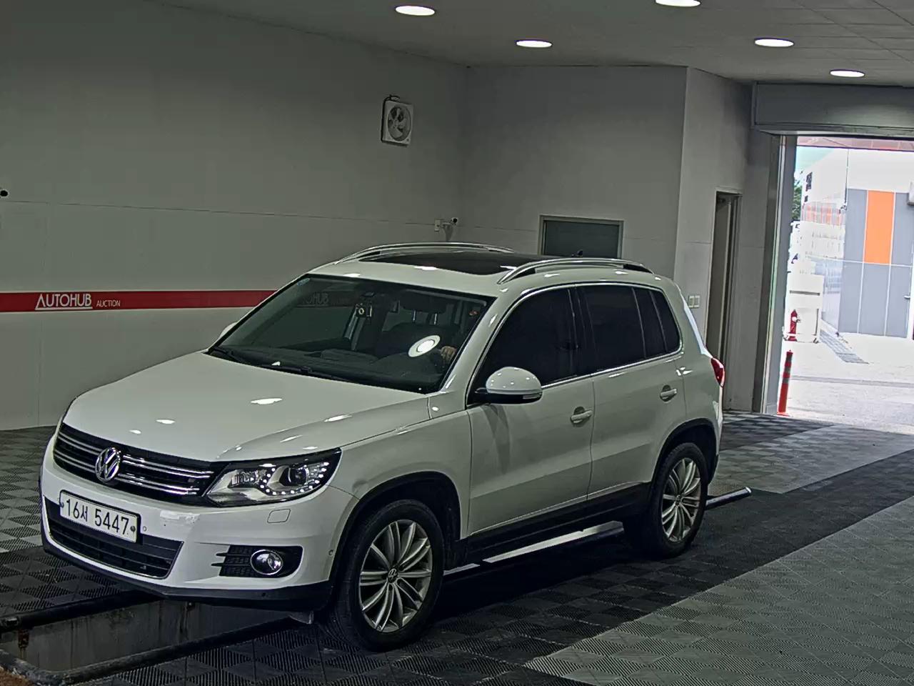 VOLKSWAGEN TIGUAN TDI BLUEMOTION