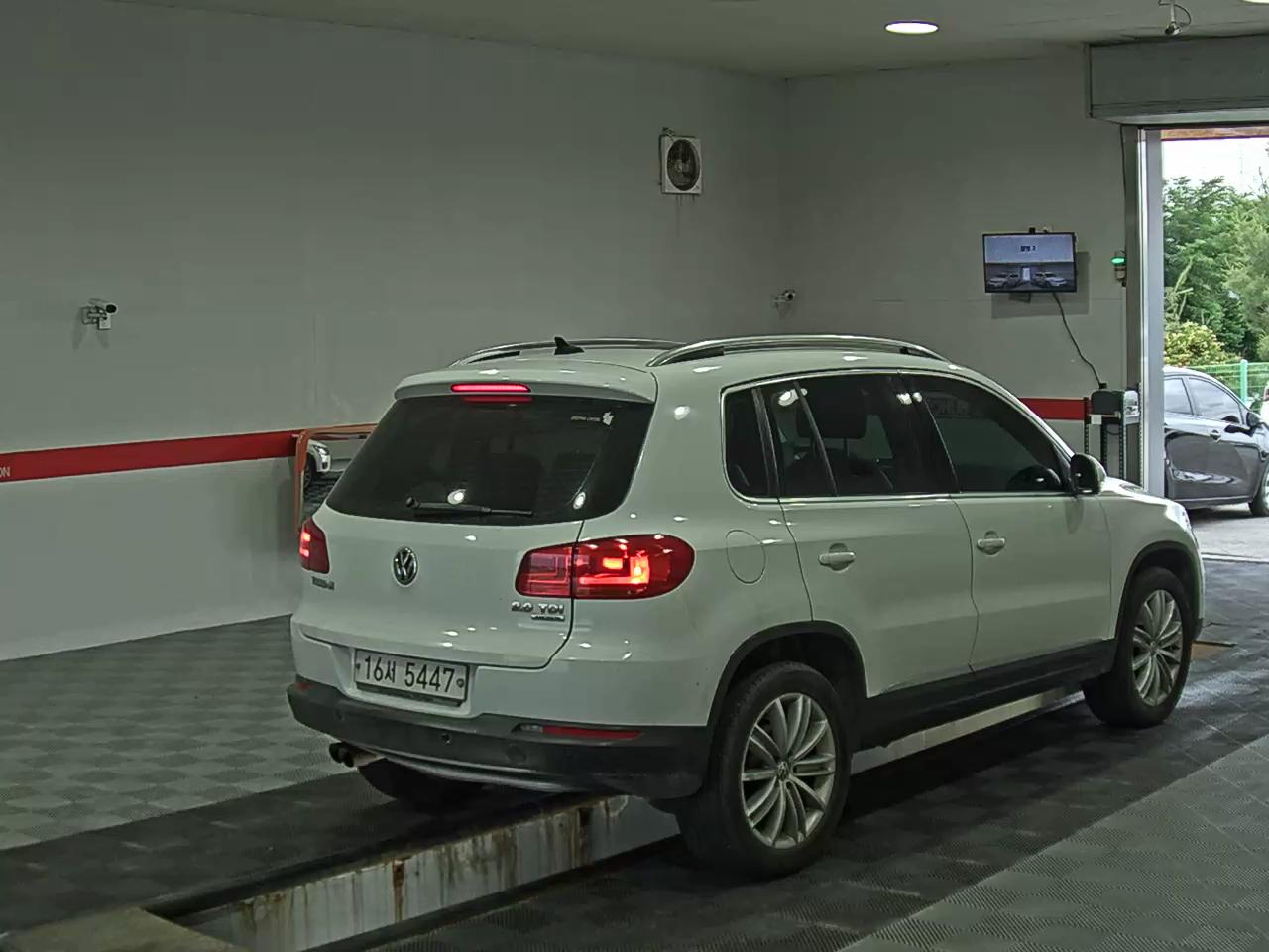 2014 - volkswagen tiguan