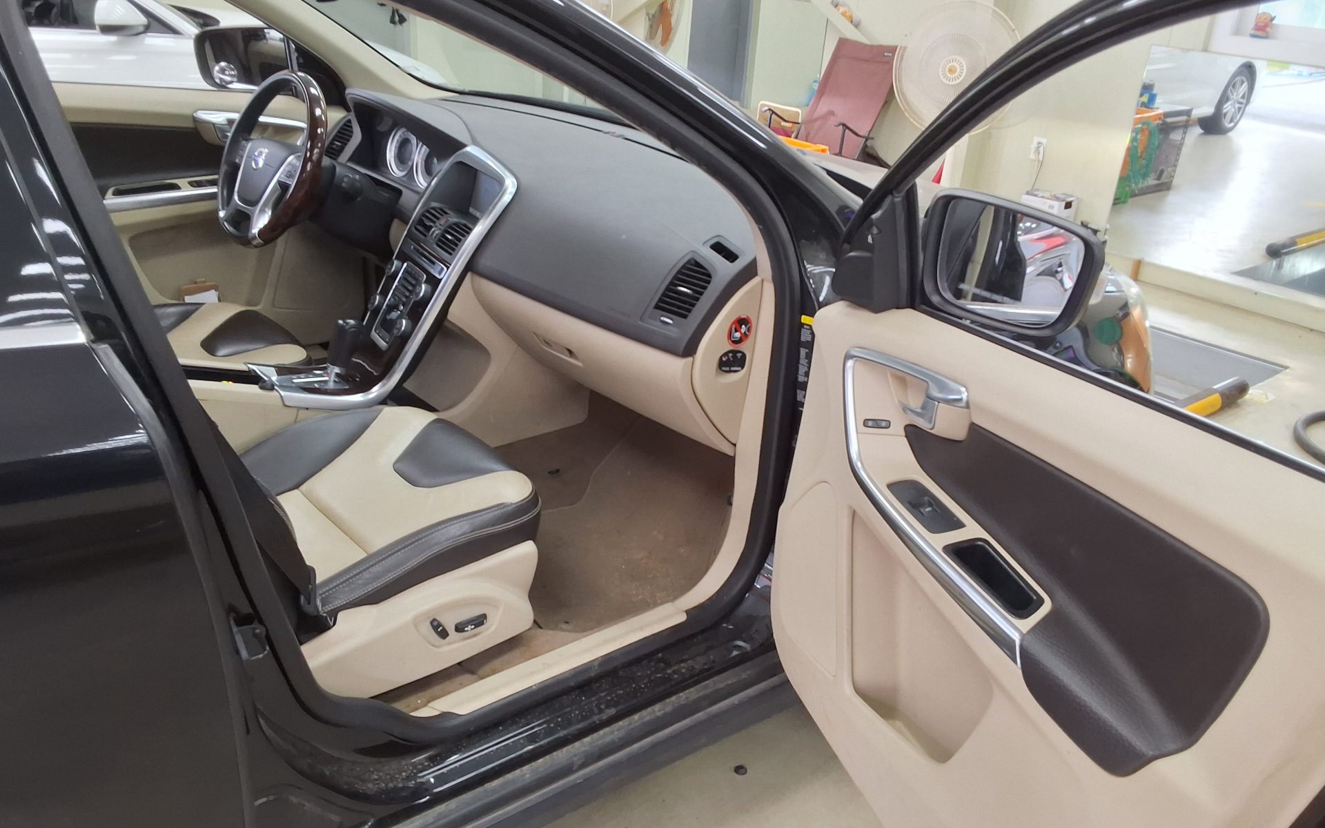 2012 - volvo xc60