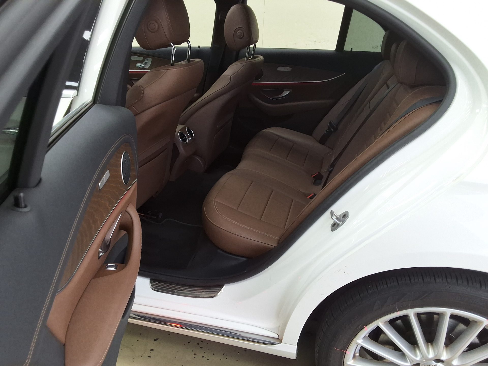 2021 - mercedes-benz e250