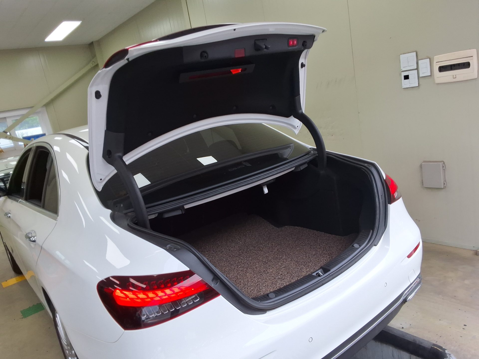 2021 - mercedes-benz e250