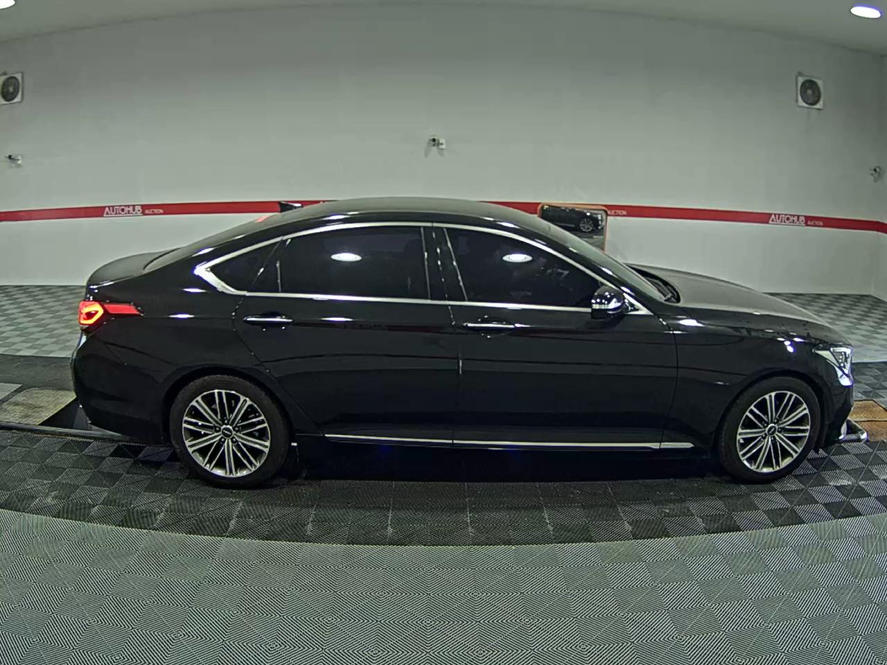 2018 - genesis g80