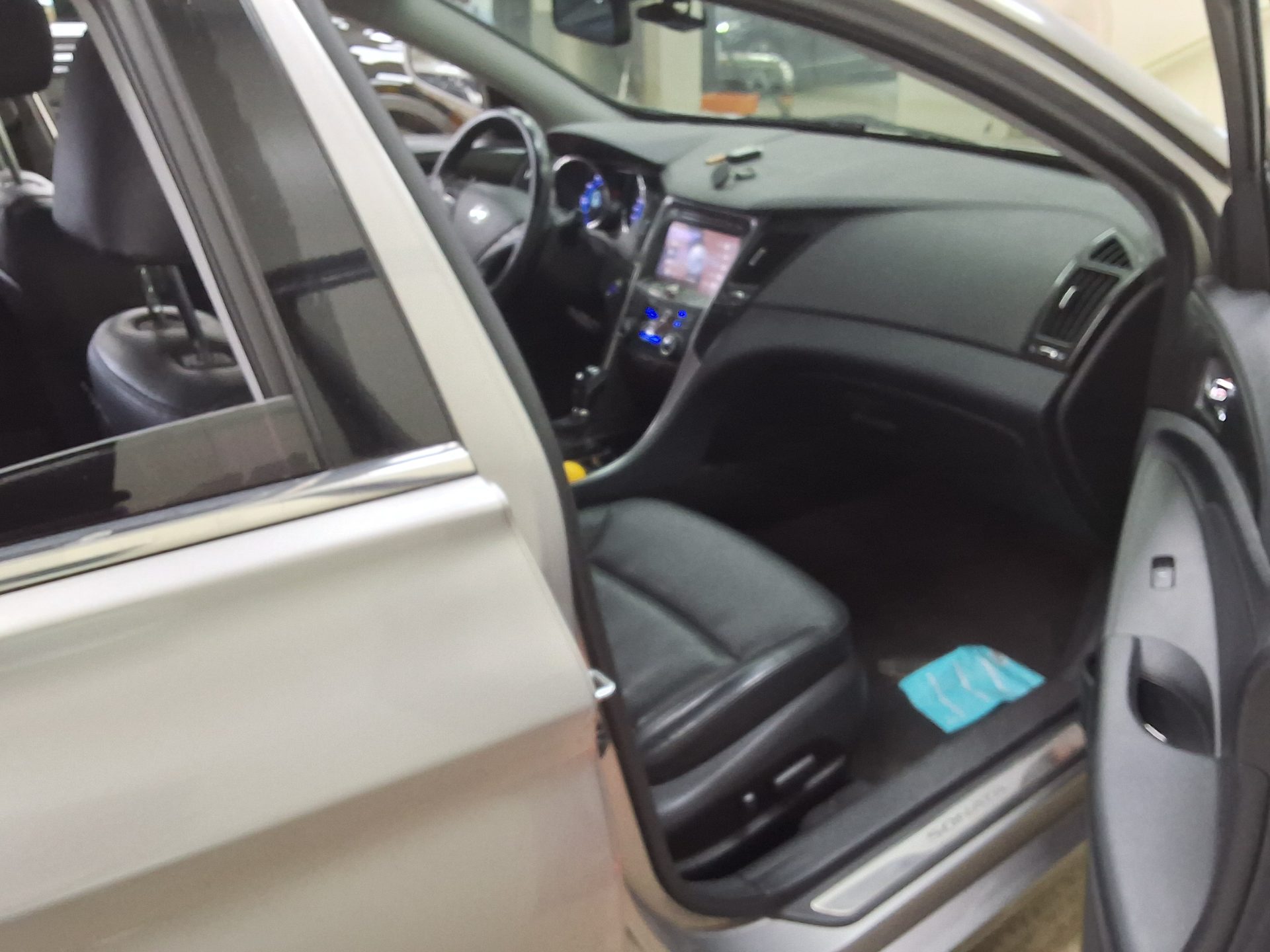 2012 - hyundai sonata