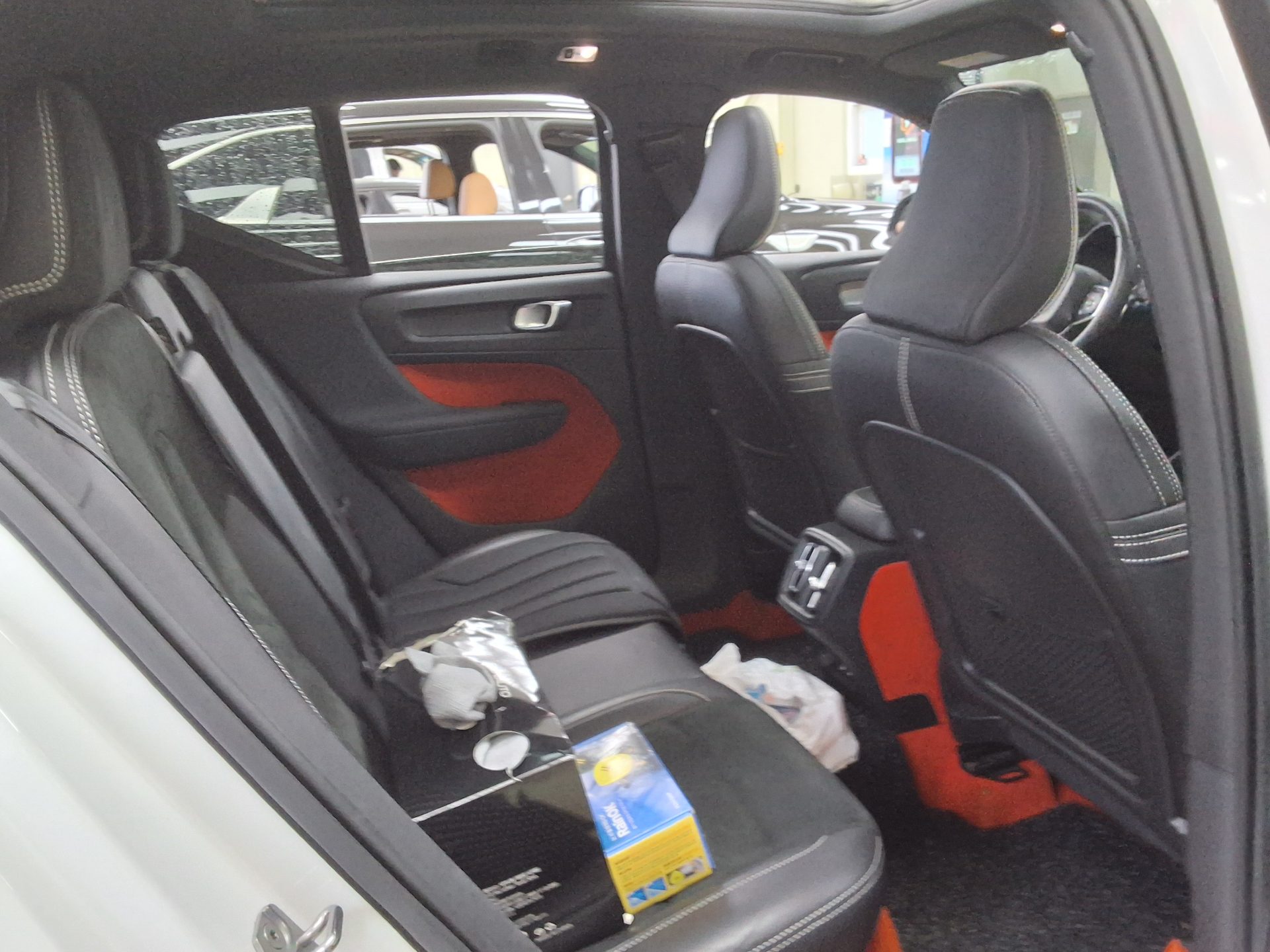 2019 - volvo xc40