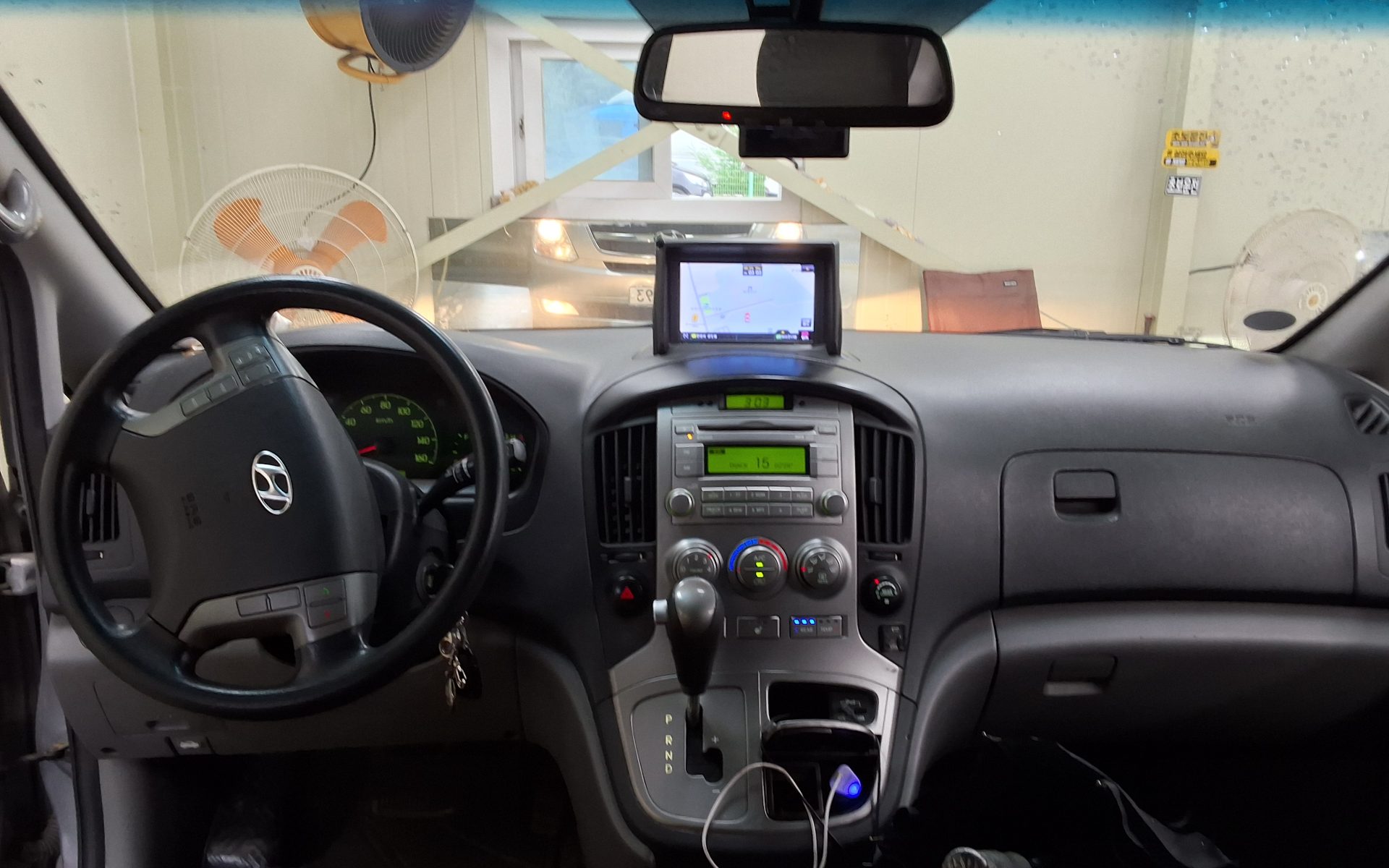 2015 - hyundai grand starex
