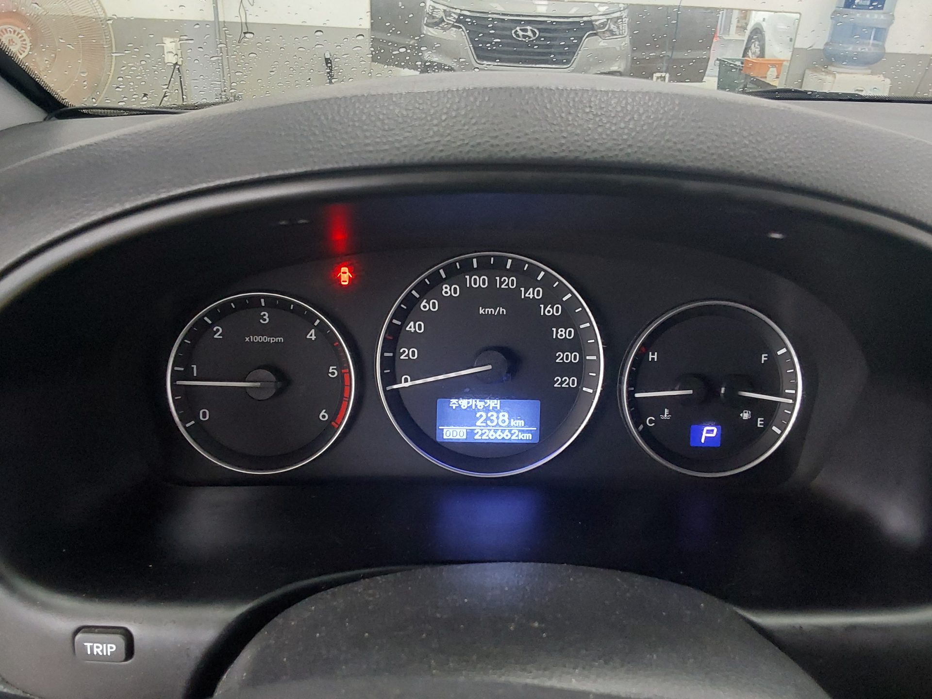 2019 - hyundai grand starex