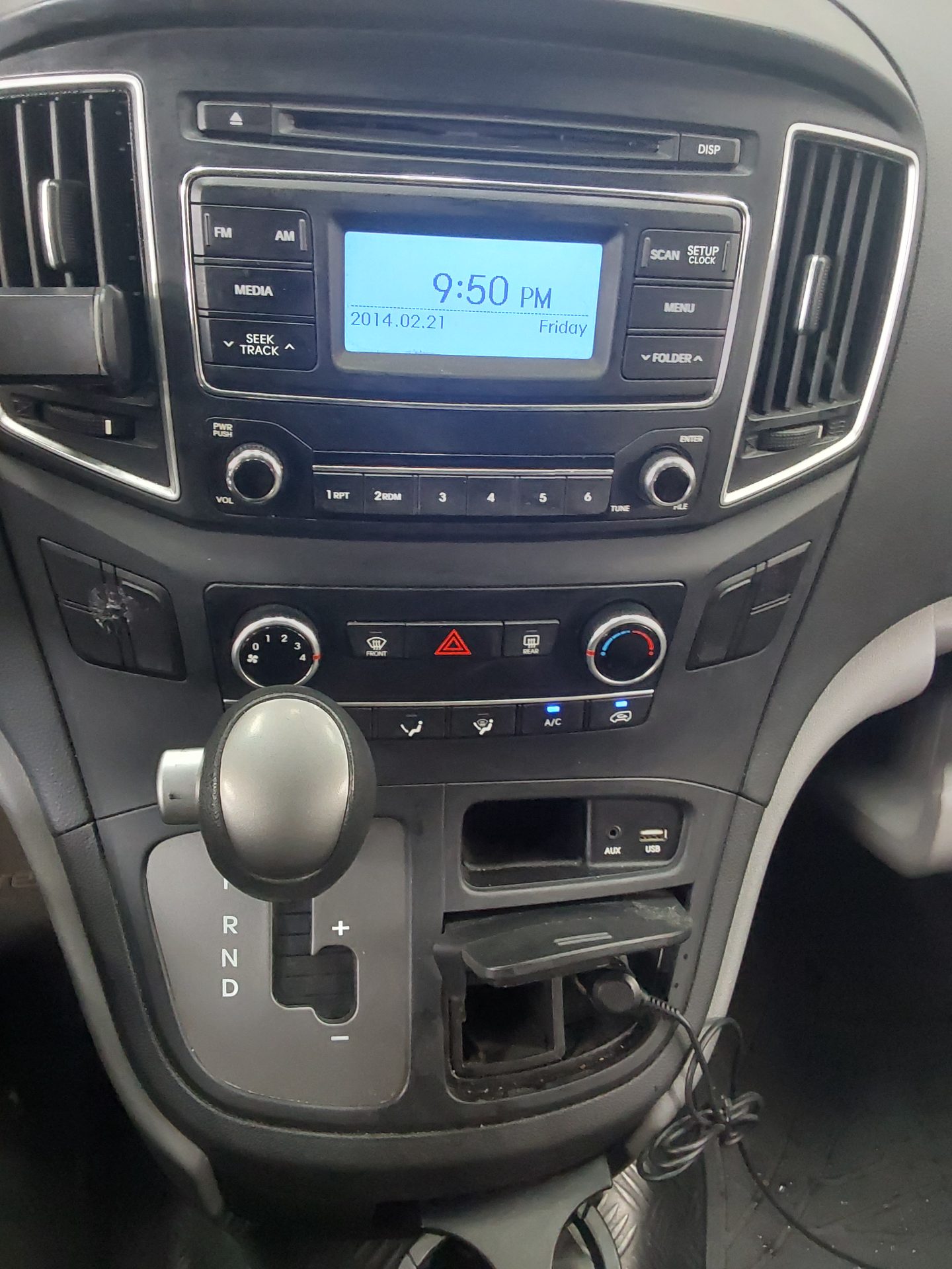 2019 - hyundai grand starex