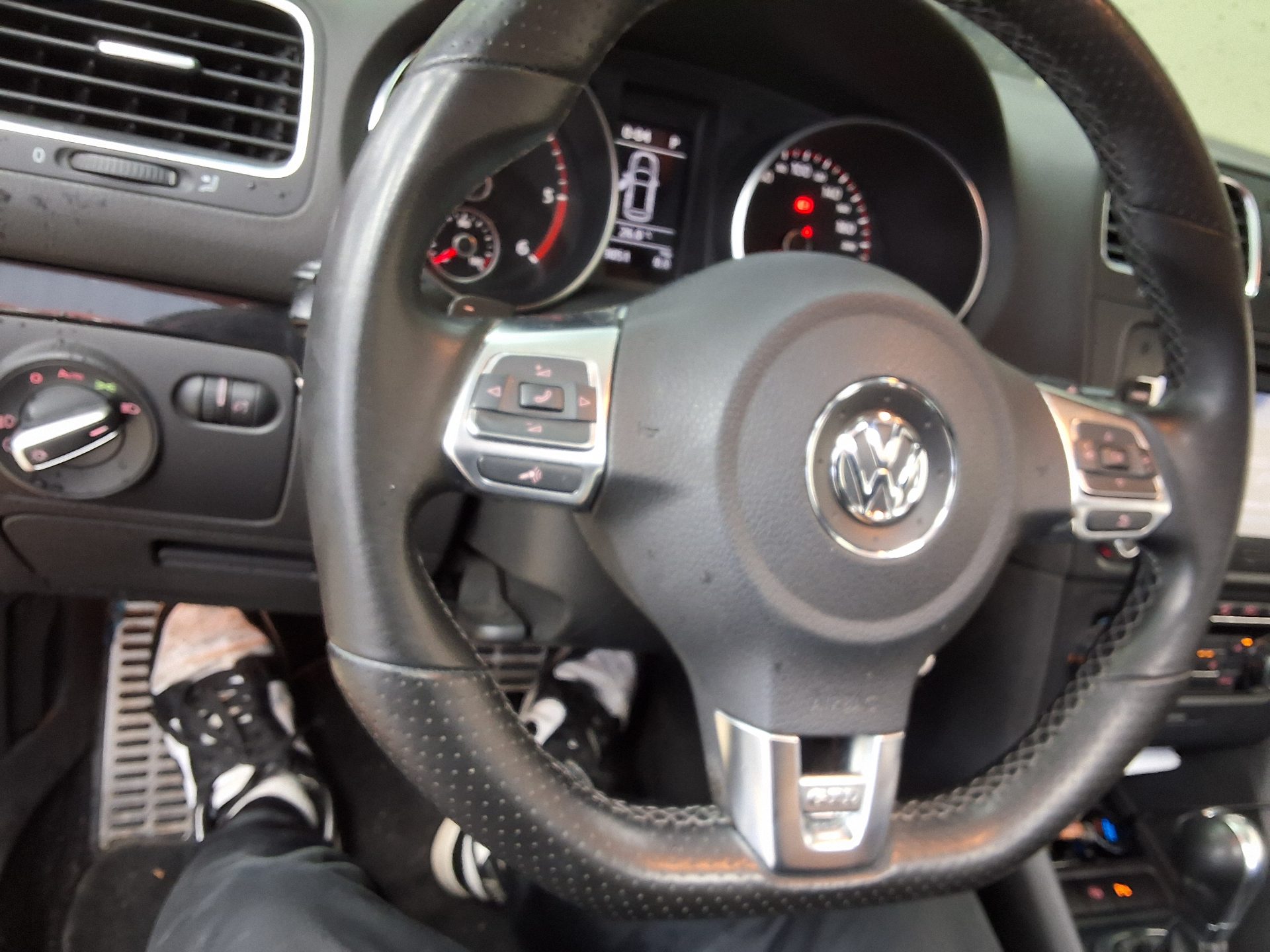 2011 - volkswagen golf