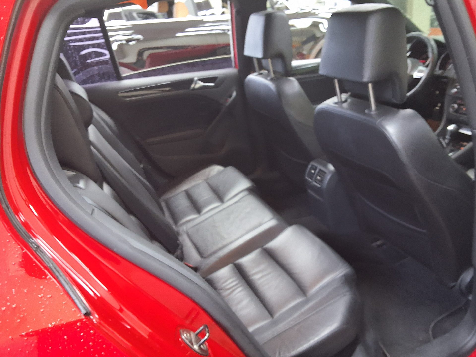 2011 - volkswagen golf
