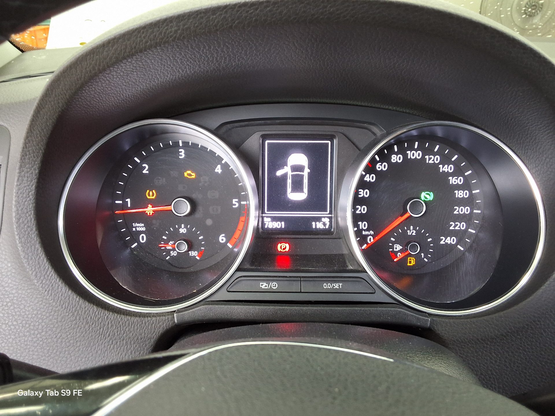 2016 - volkswagen polo