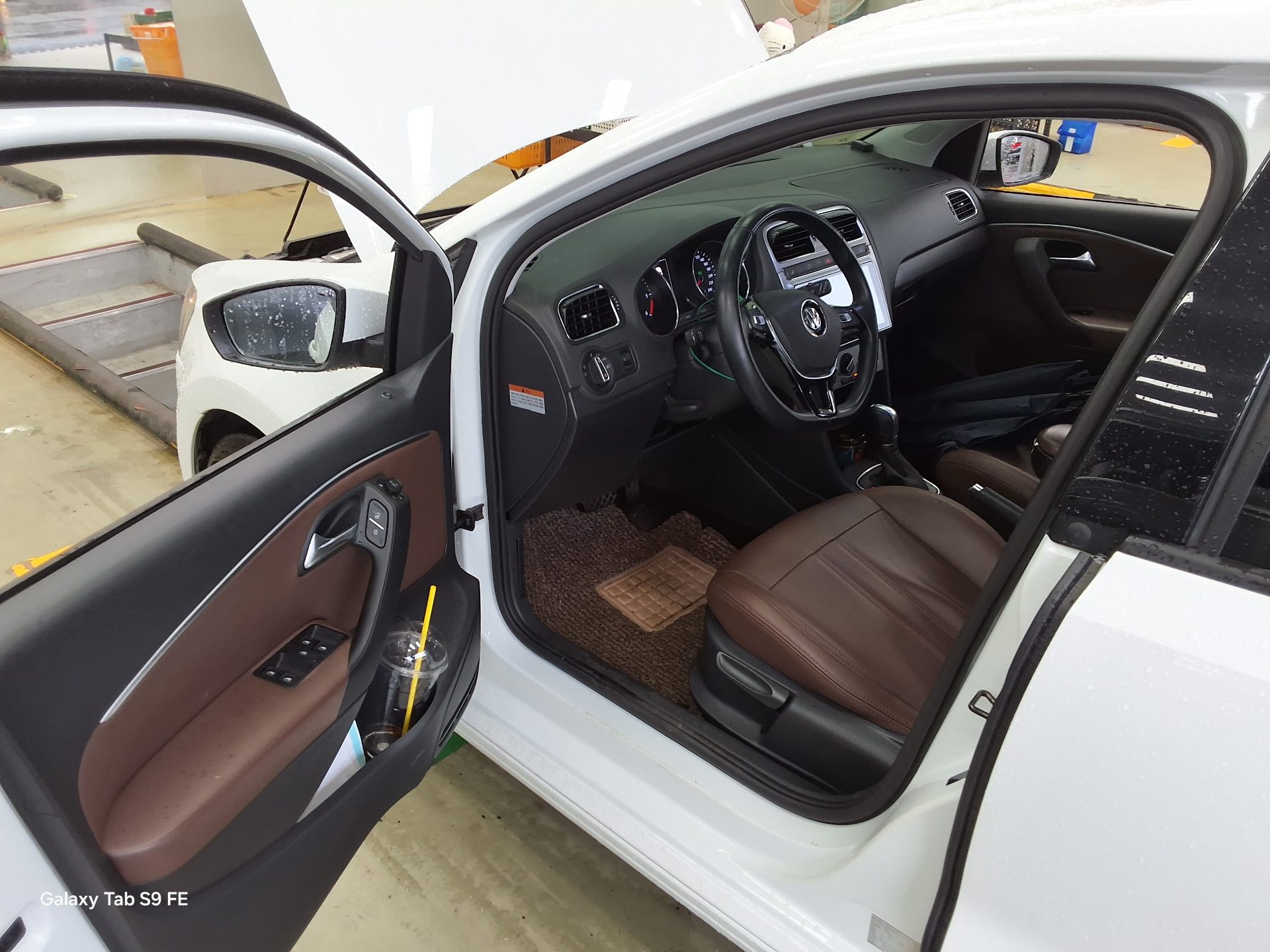 2016 - volkswagen polo