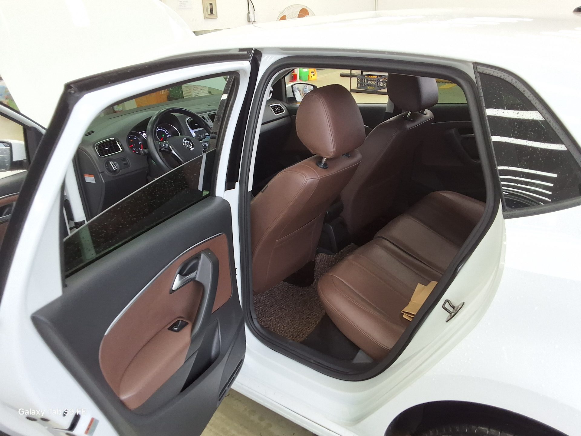2016 - volkswagen polo