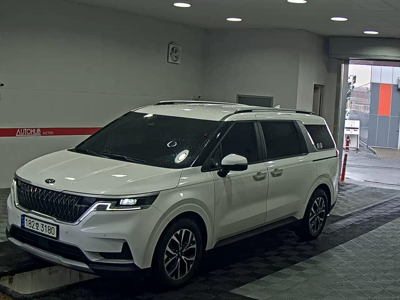 2021 - kia carnival