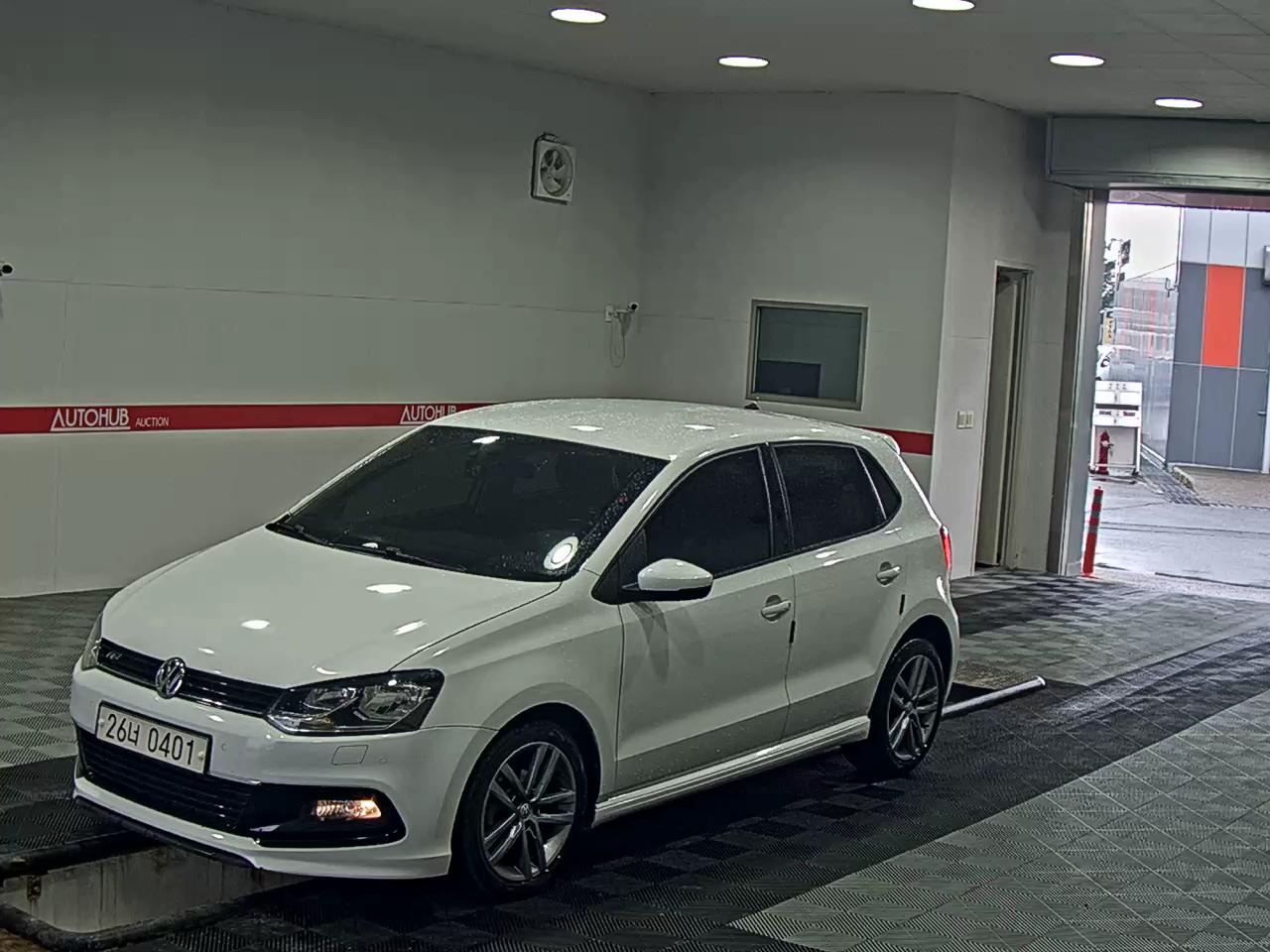 2016 - volkswagen polo