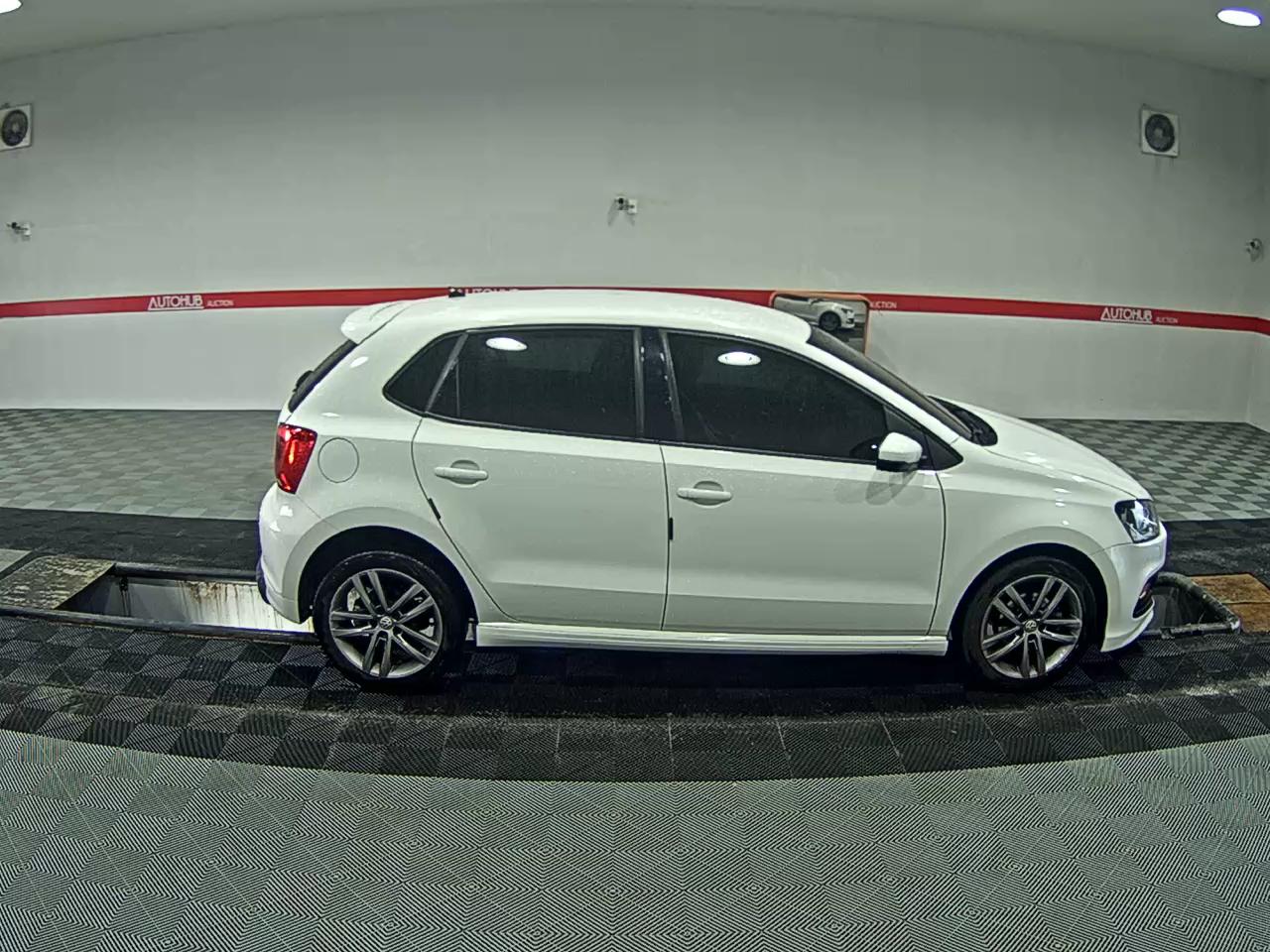 2016 - volkswagen polo