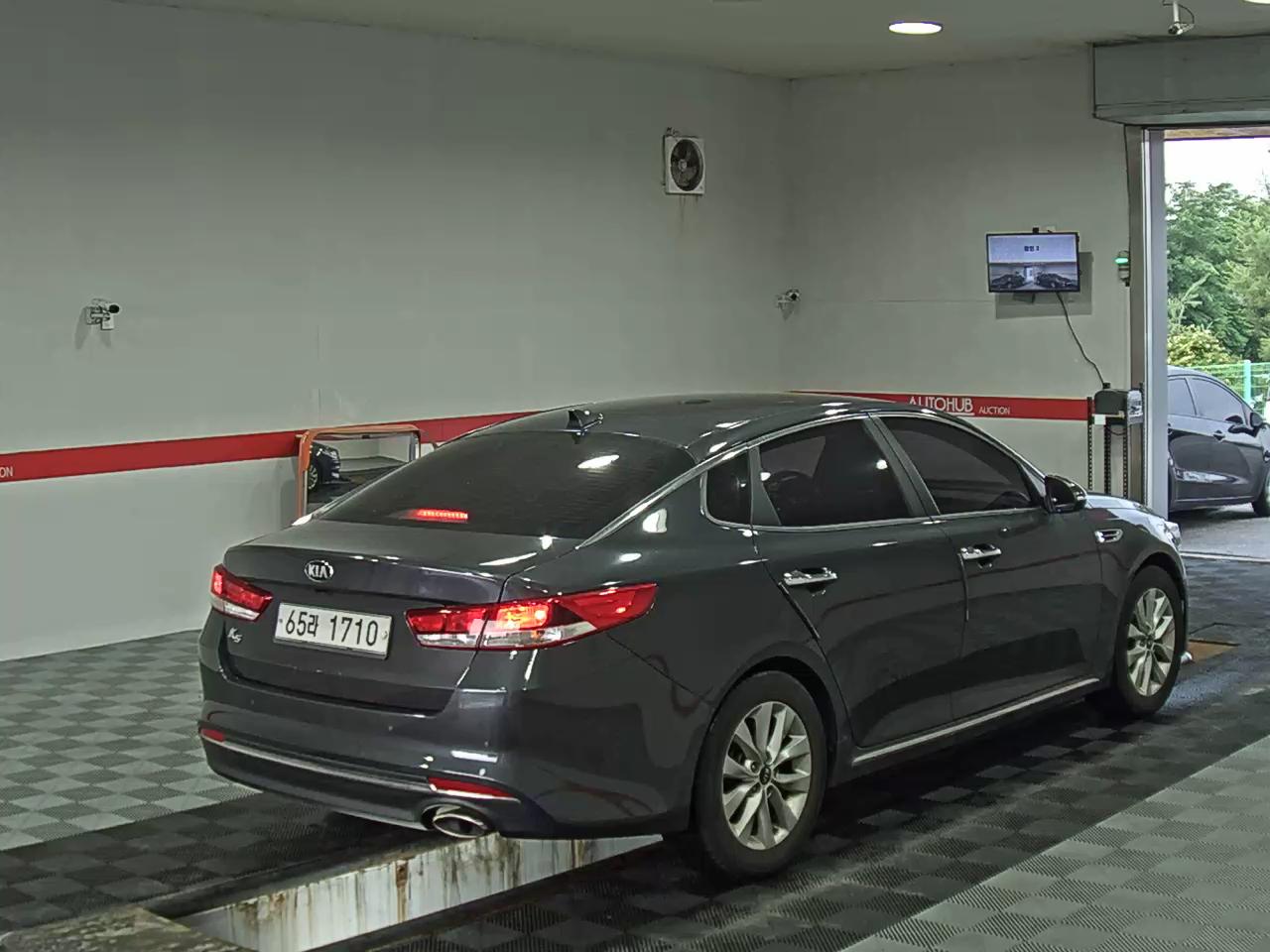 2017 - kia k5