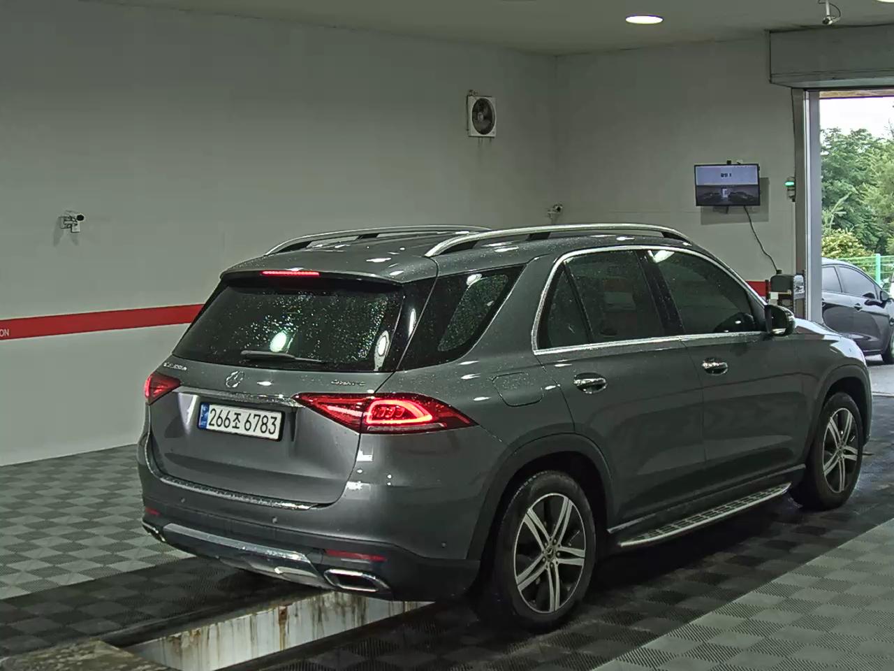 2019 - mercedes-benz 300d