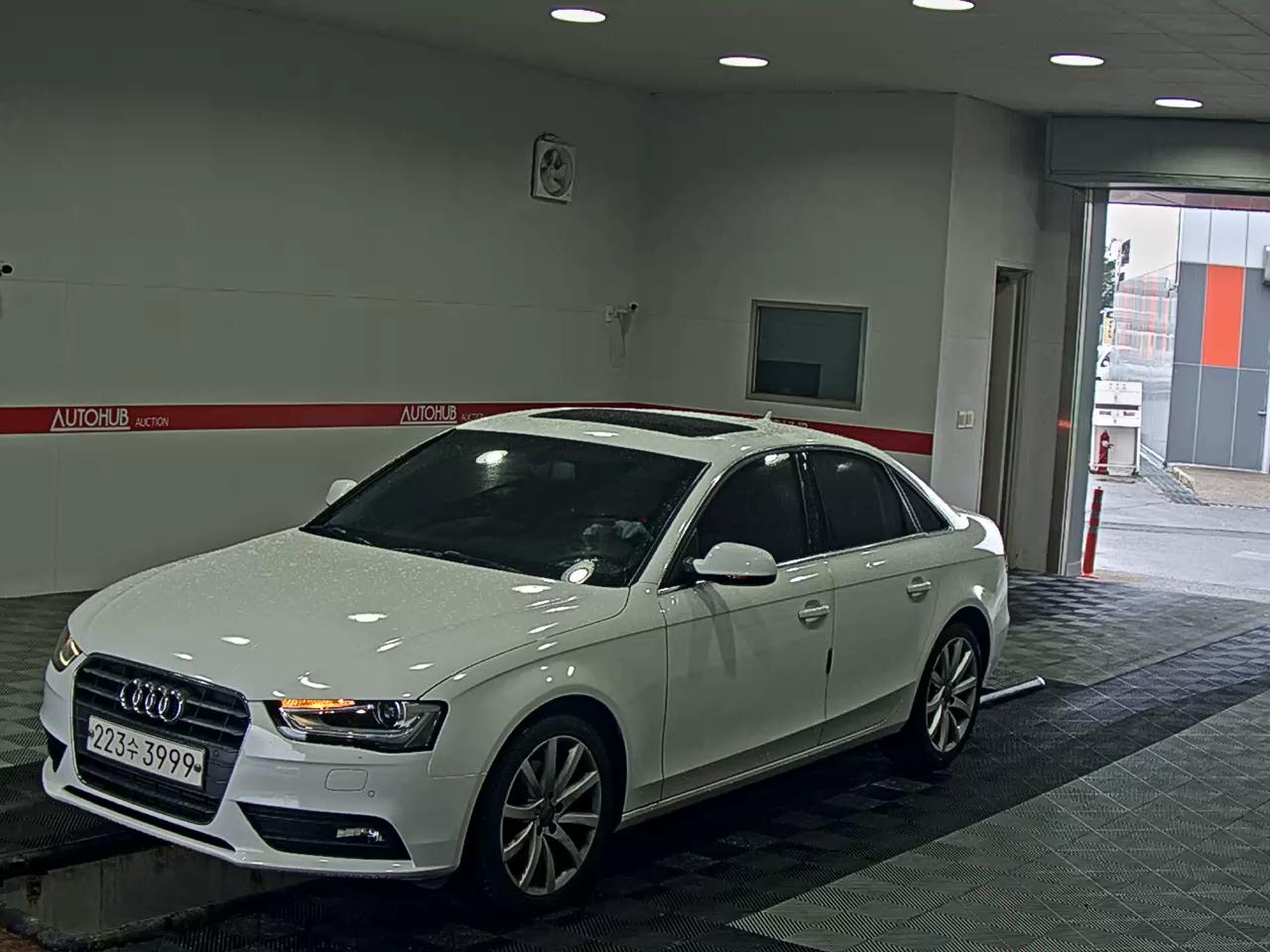 AUDI A4 (4TH GEN) TDI DYNAMIC