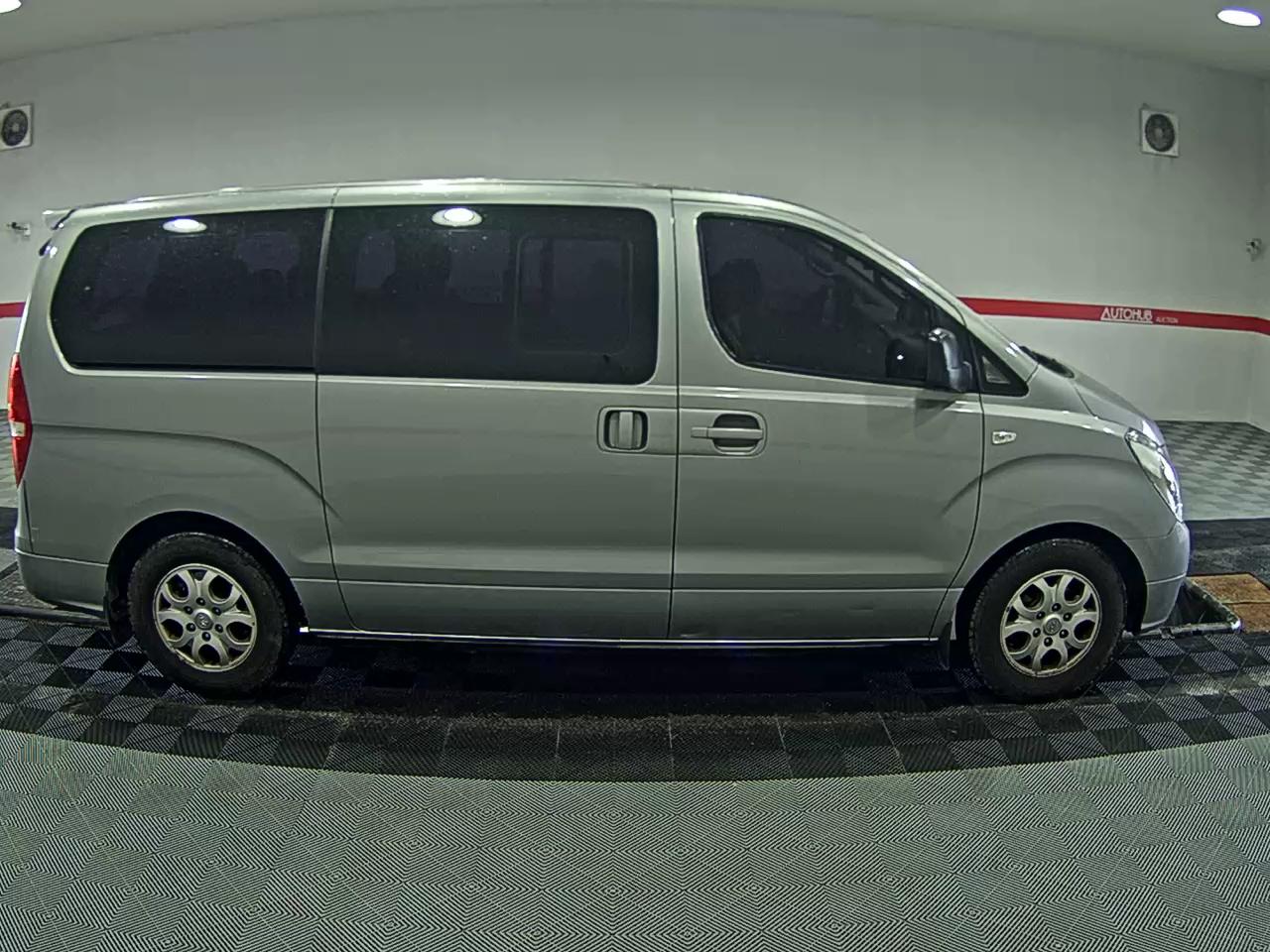 2015 - hyundai grand starex
