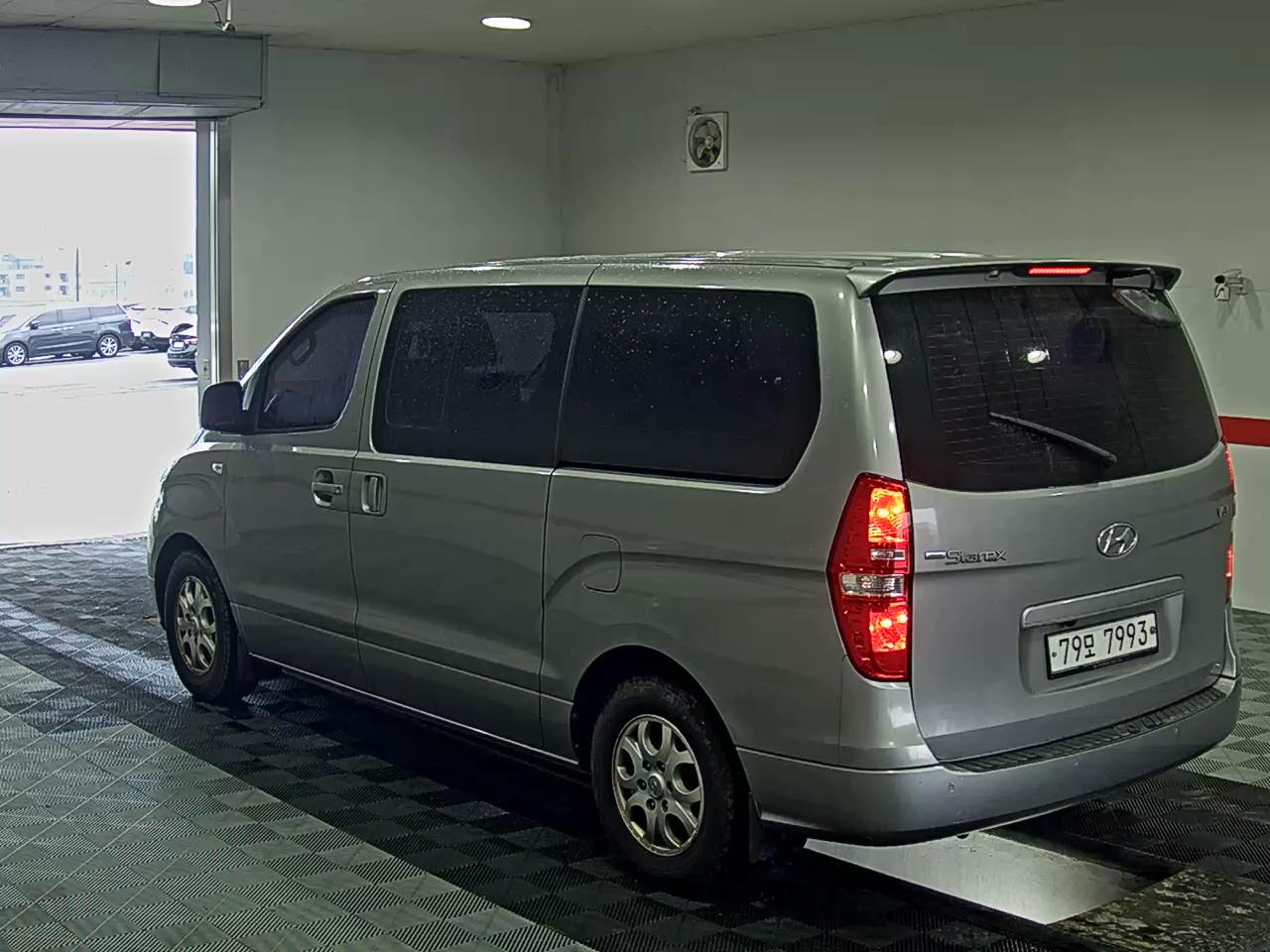 2015 - hyundai grand starex
