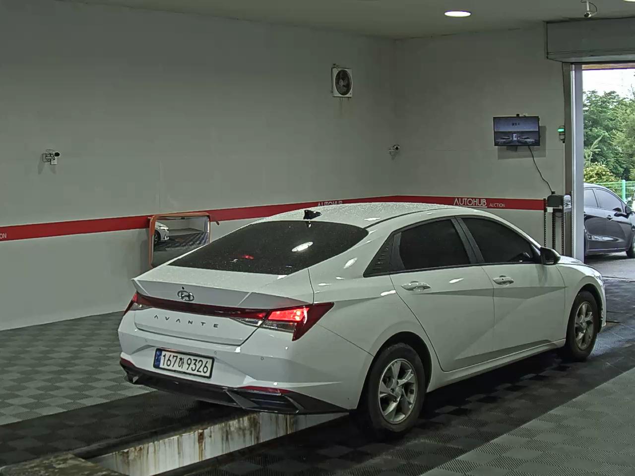 2021 - hyundai avante