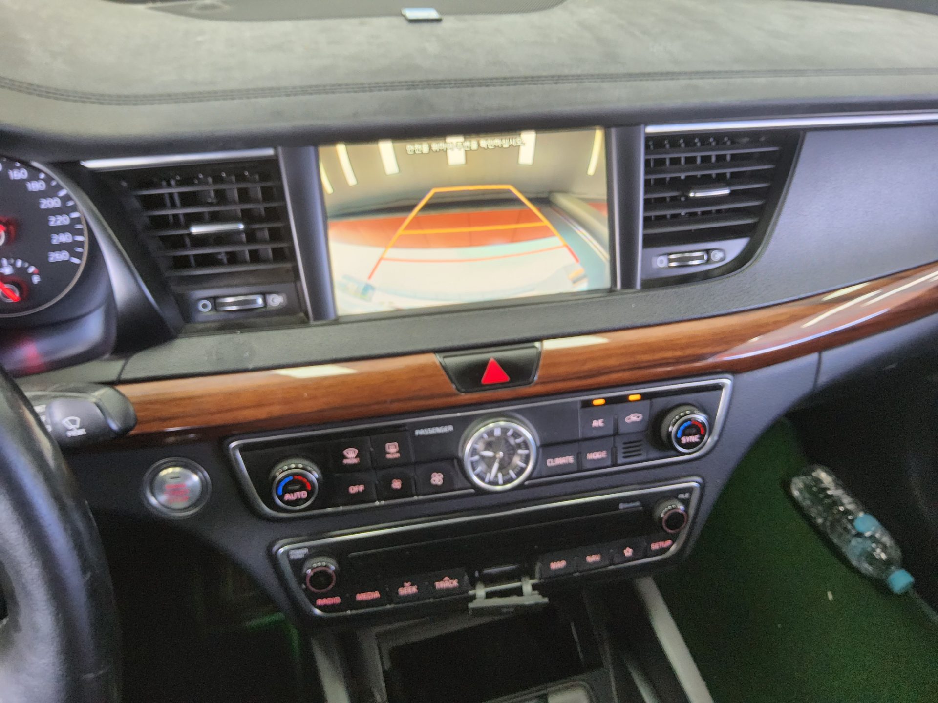 2017 - kia k7