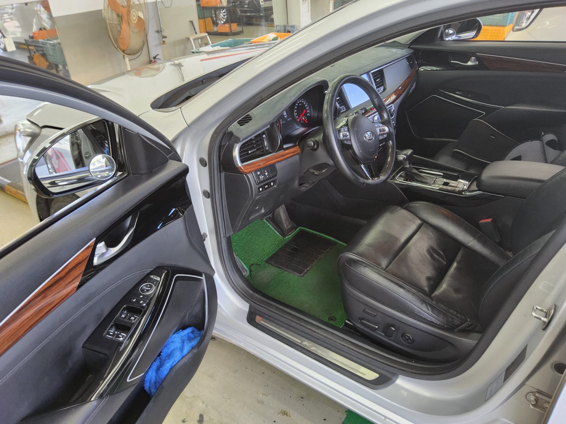 2017 - kia k7