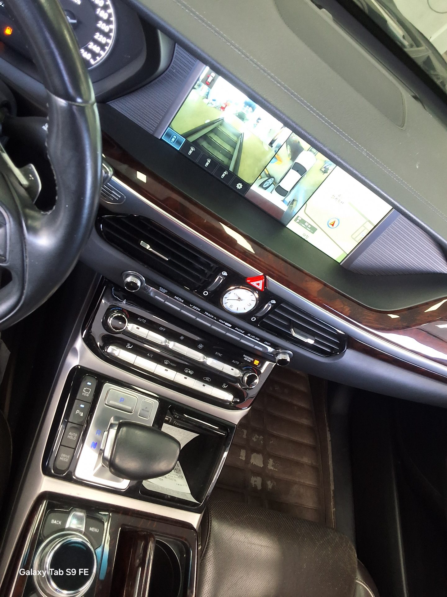 2017 - genesis eq900