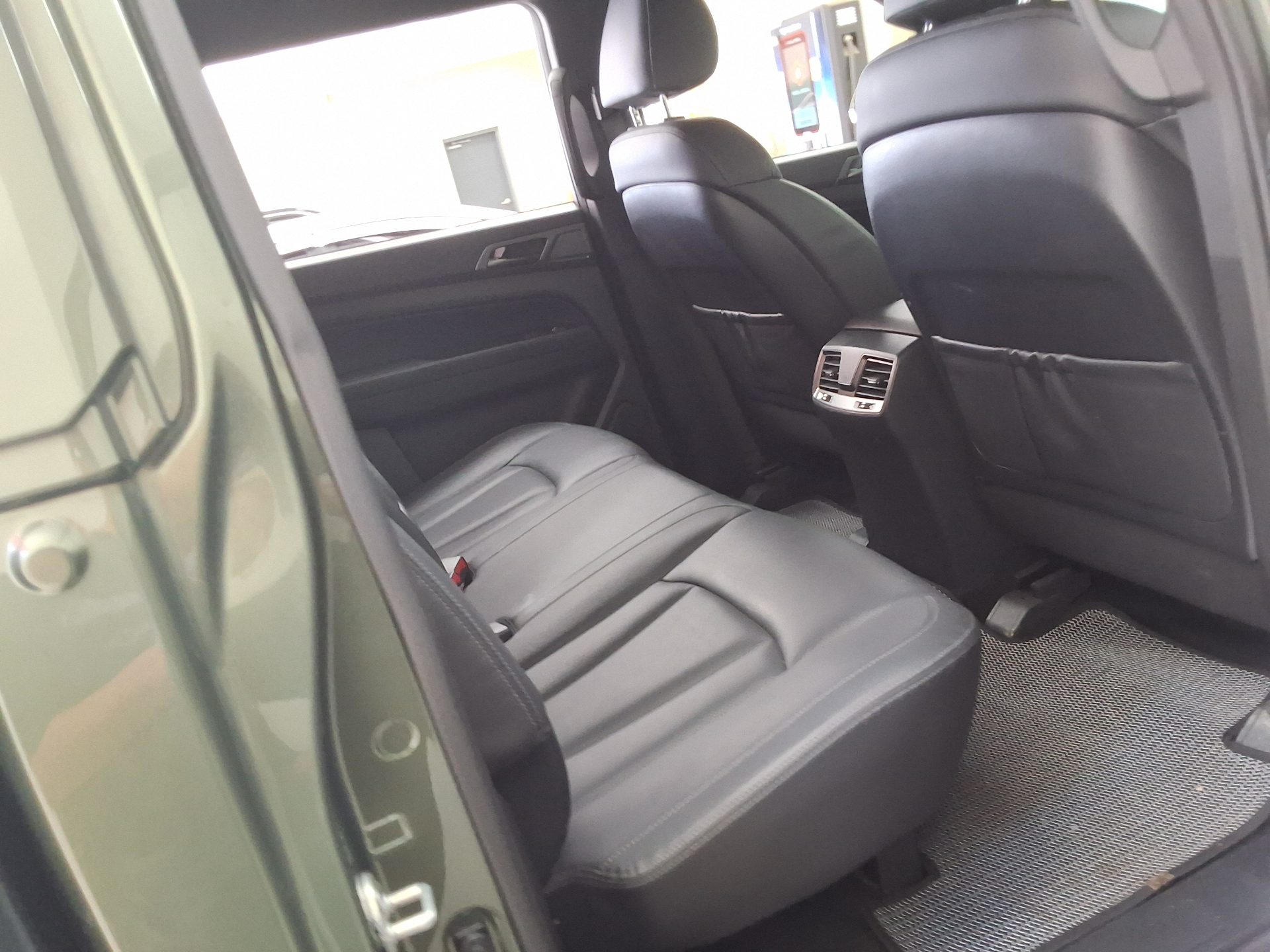 2022 - ssangyong rexton