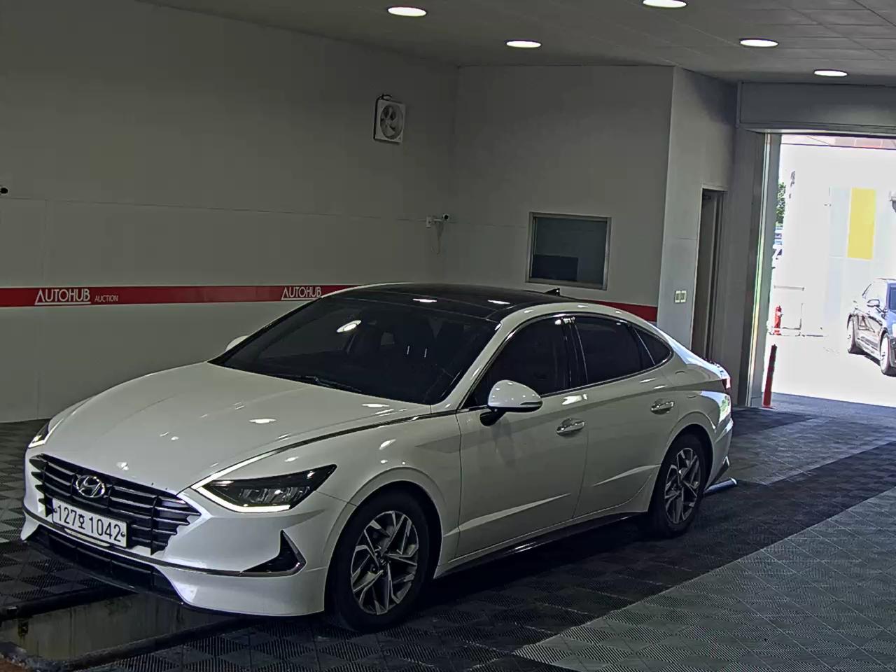 HYUNDAI SONATA (DN8) RENTAL CAR