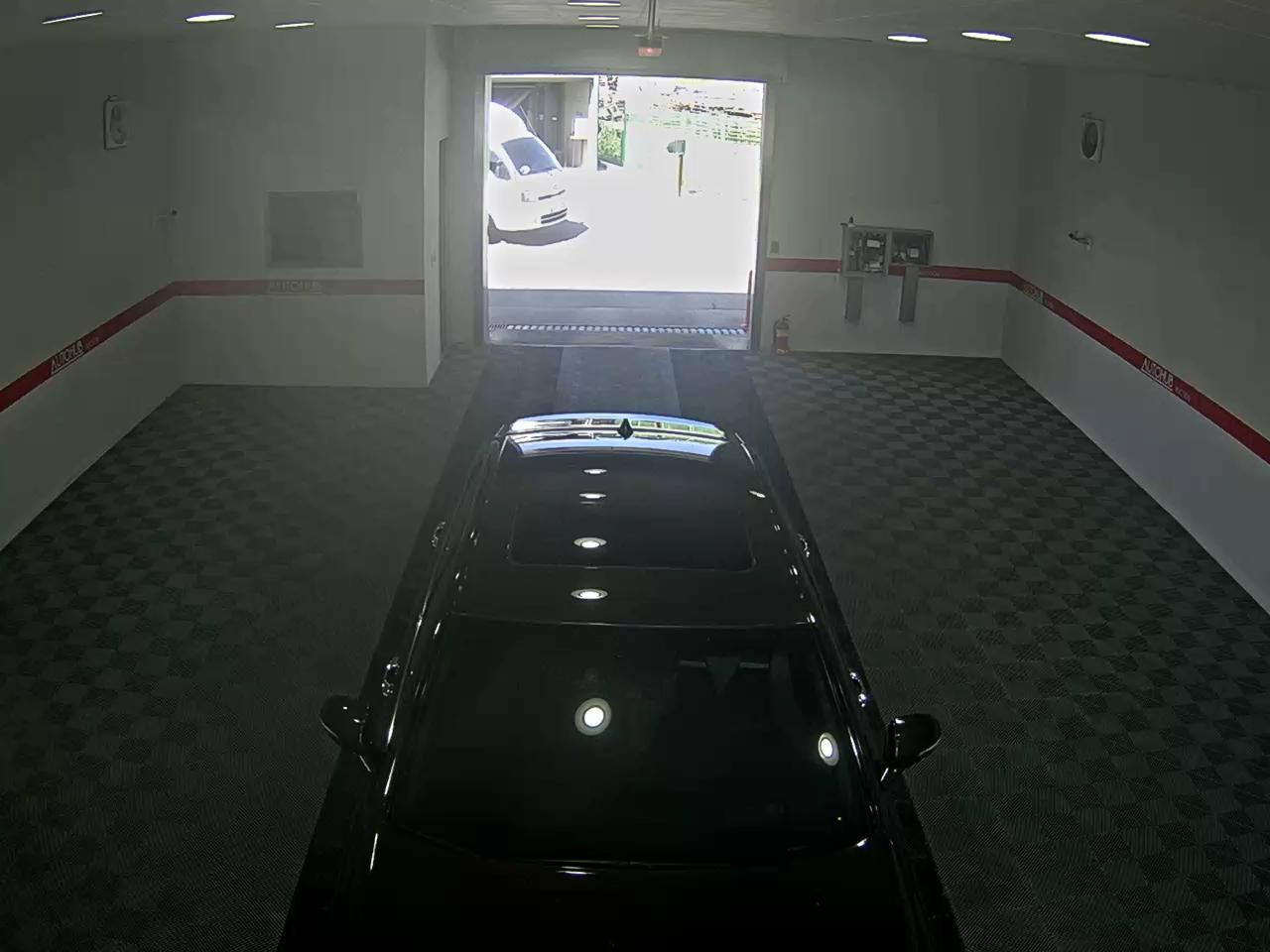 2017 - genesis eq900
