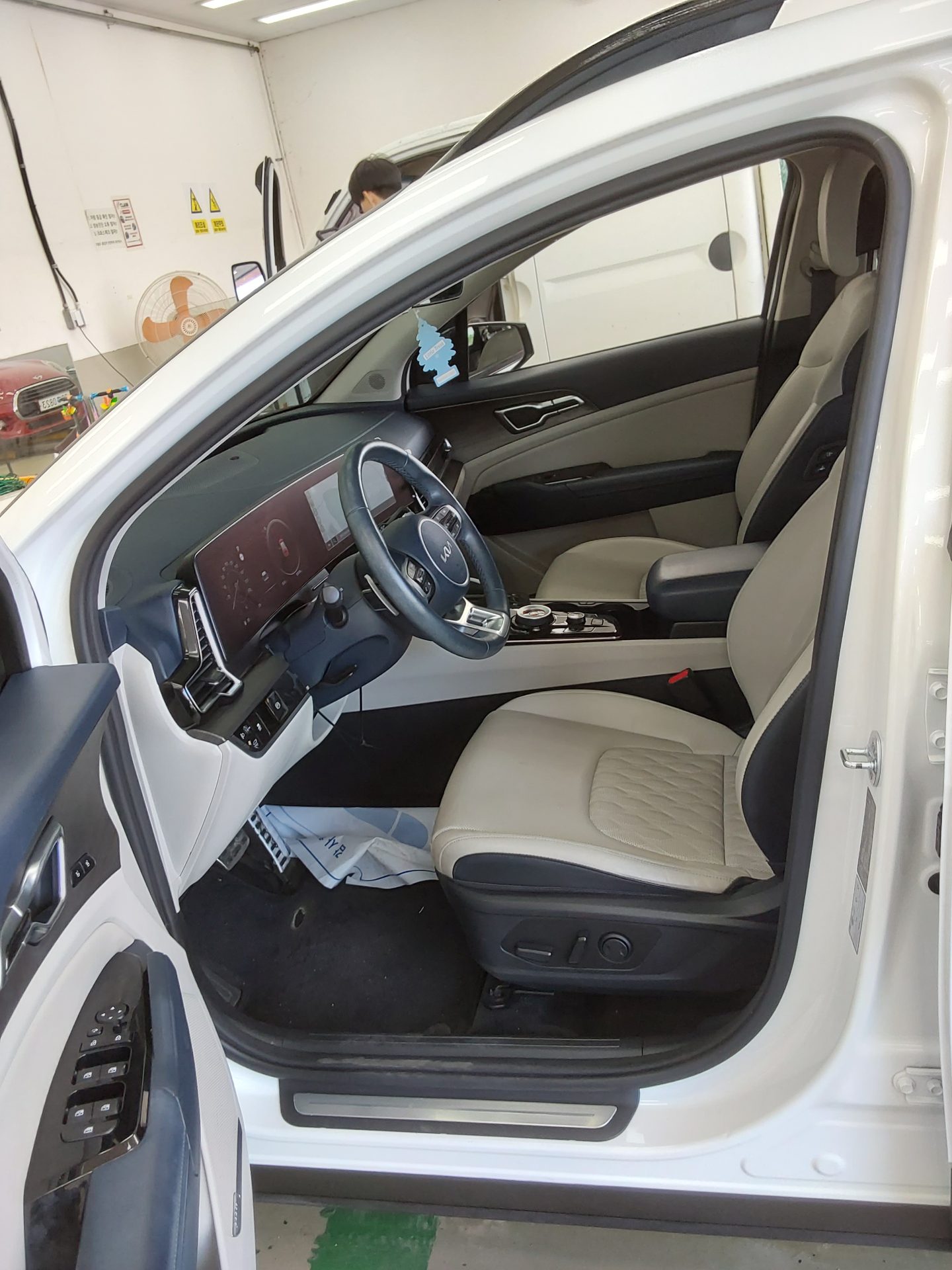 2022 - kia sportage