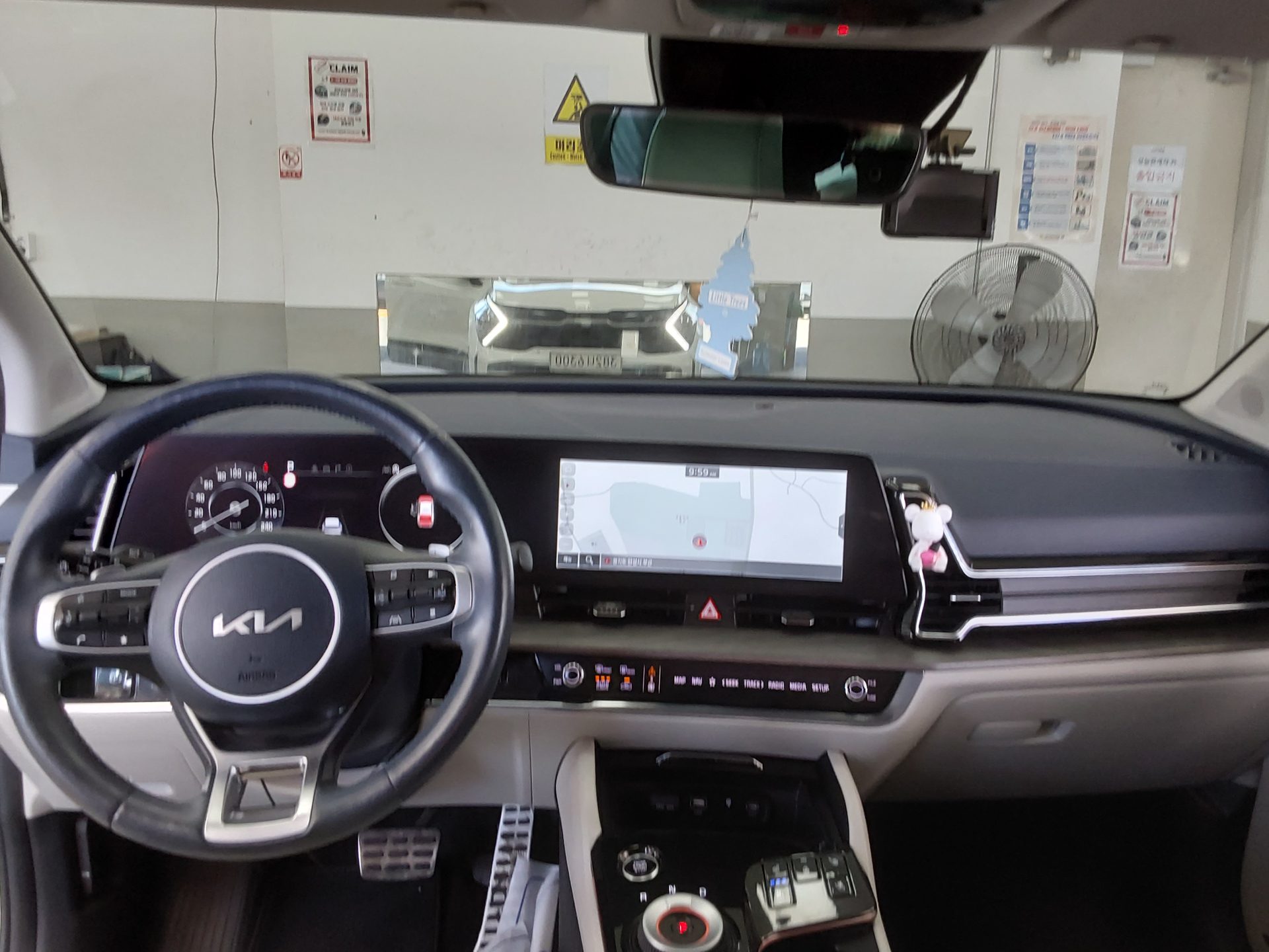 2022 - kia sportage
