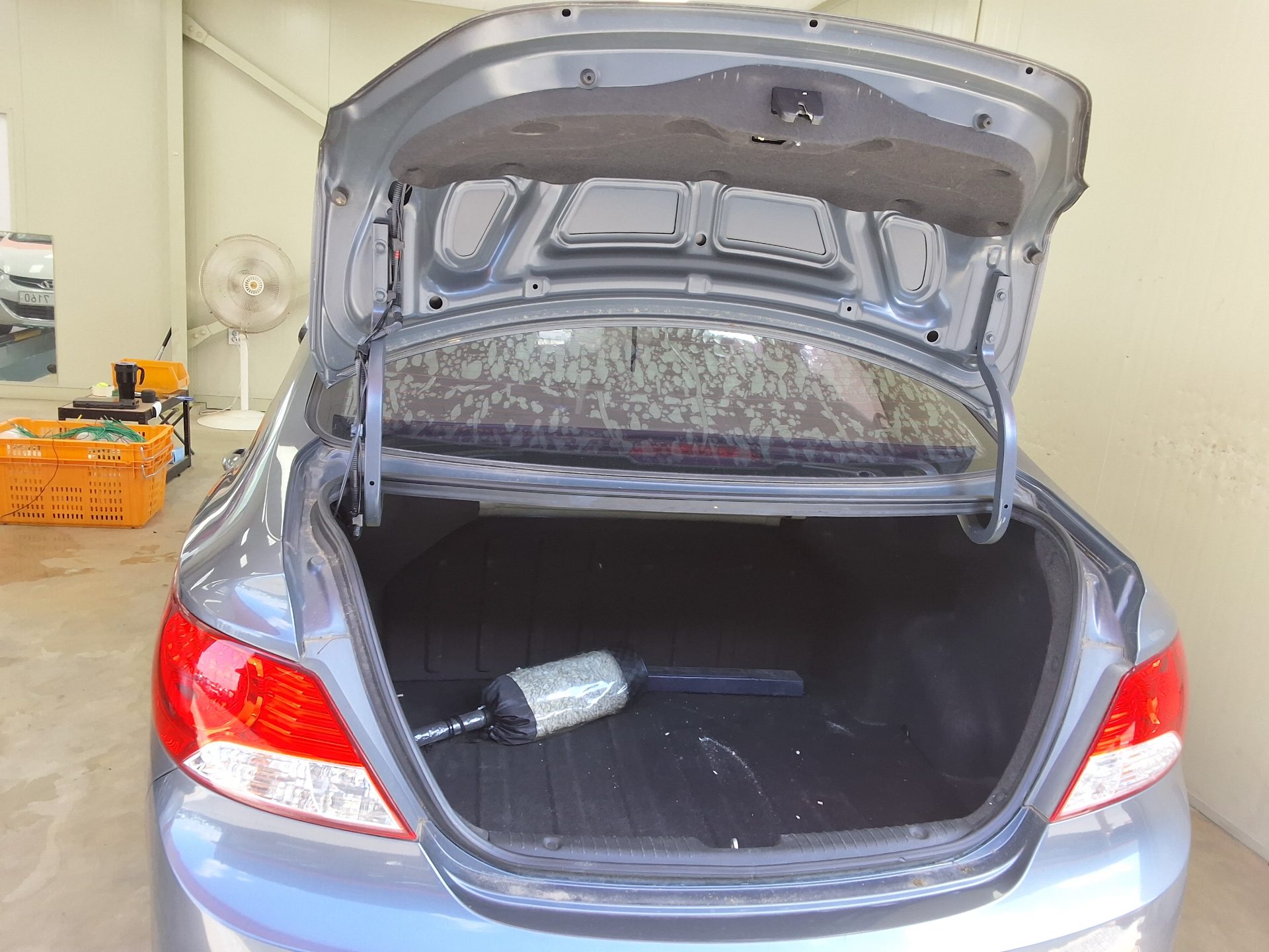 2012 - hyundai accent
