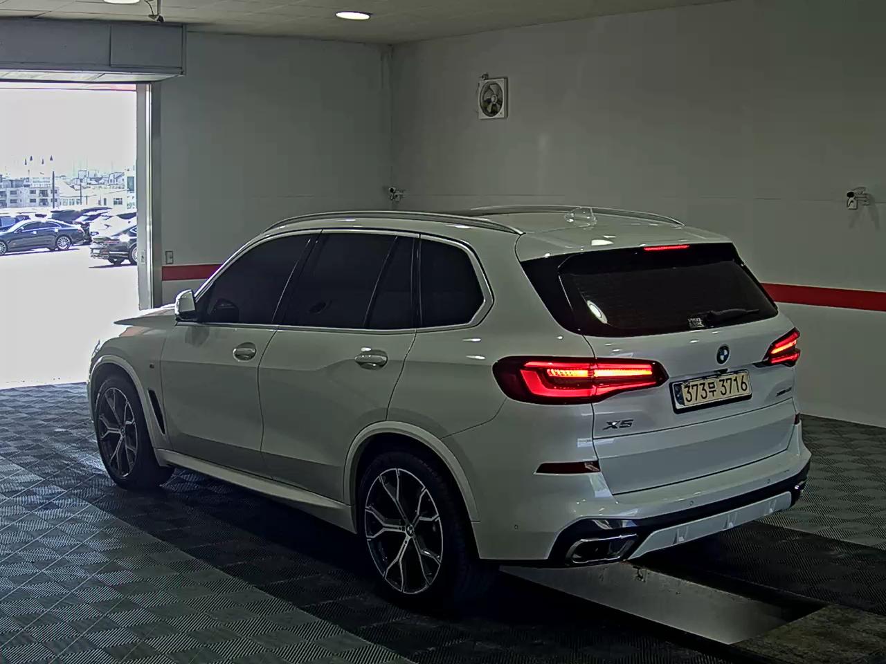 2021 - bmw x5