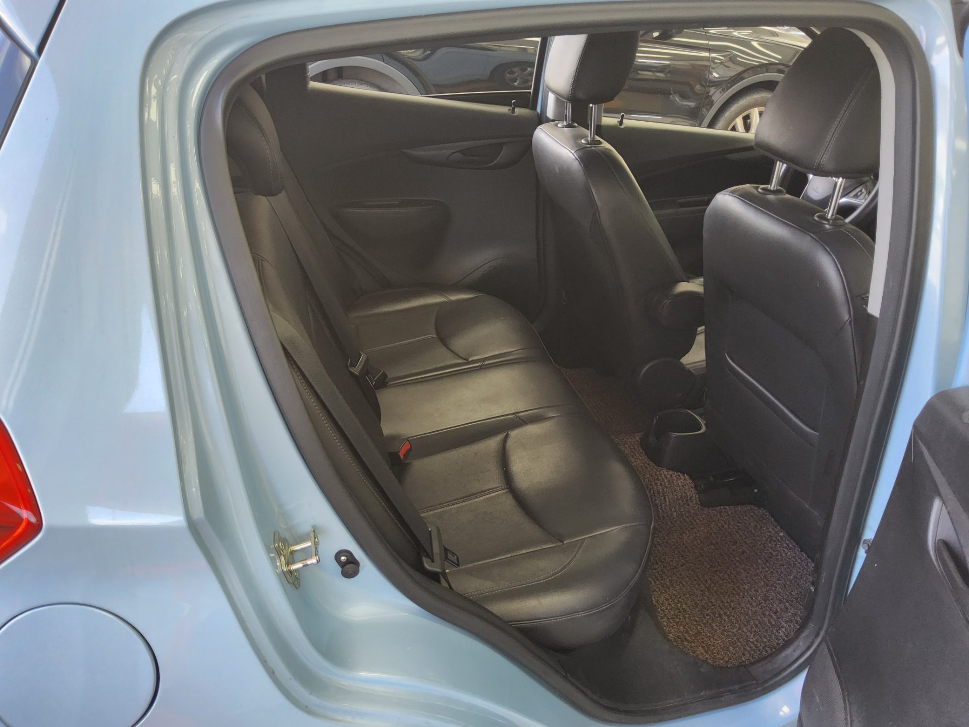 2016 - chevrolet spark