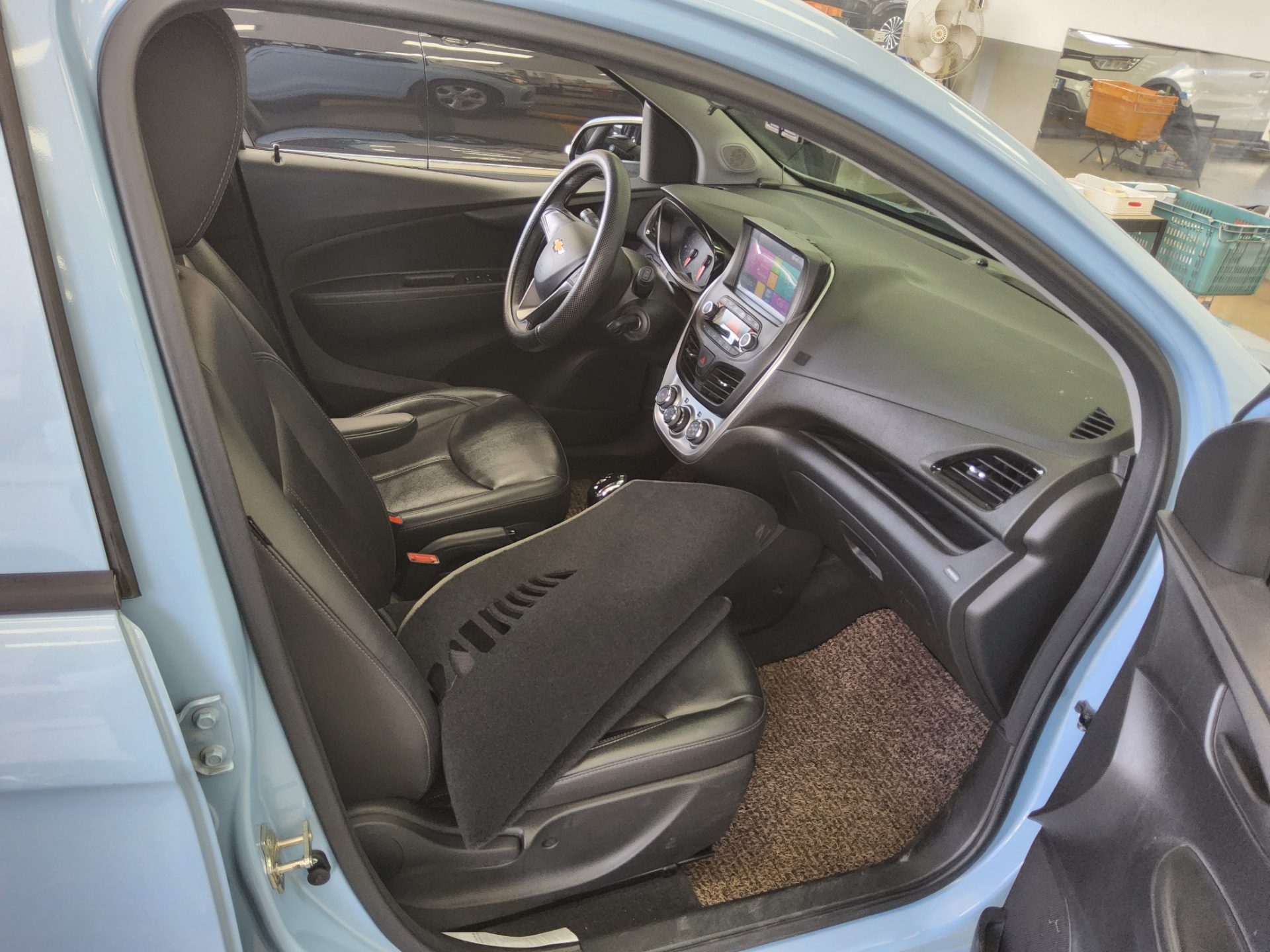 2016 - chevrolet spark