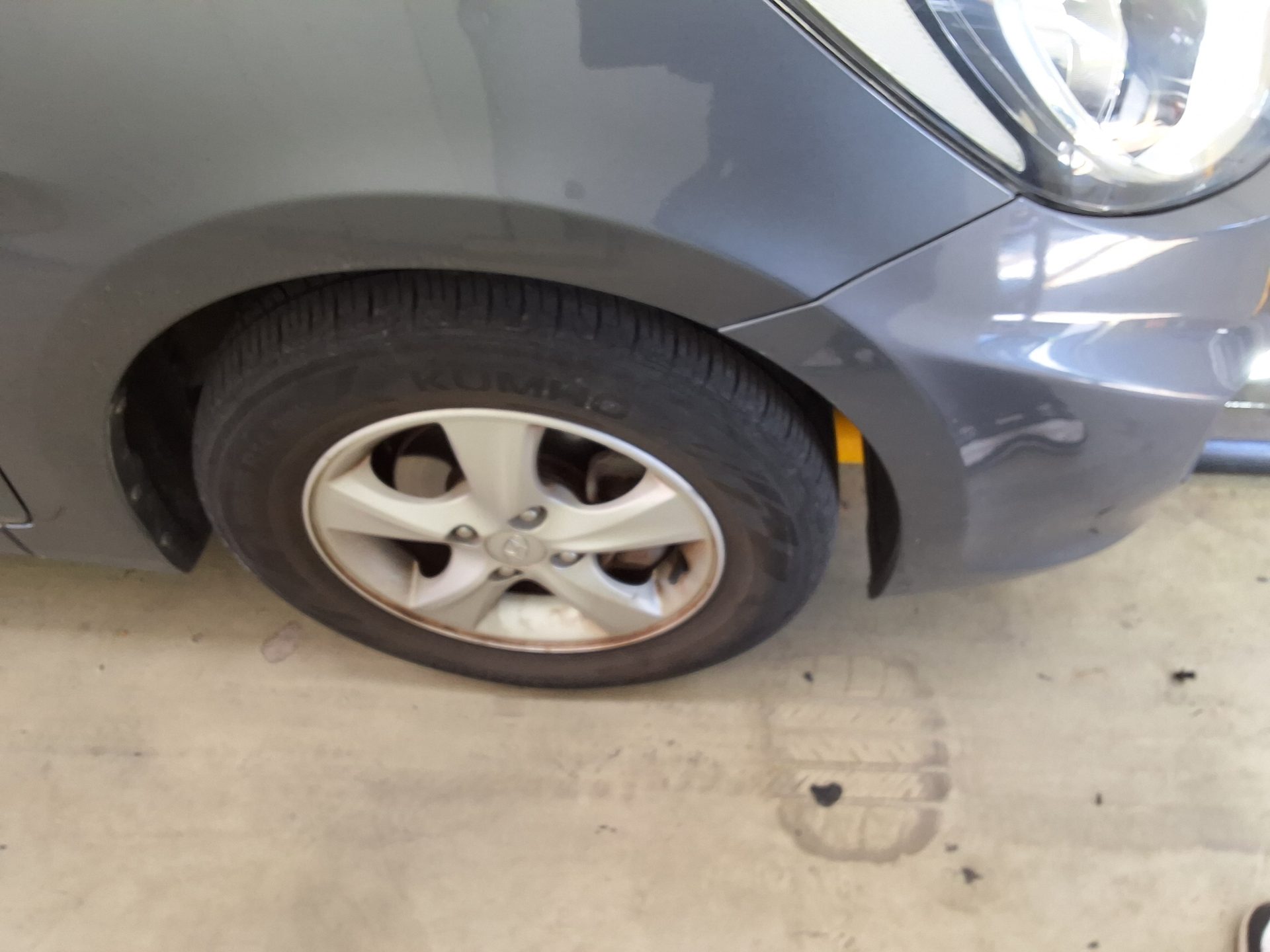 2012 - hyundai accent