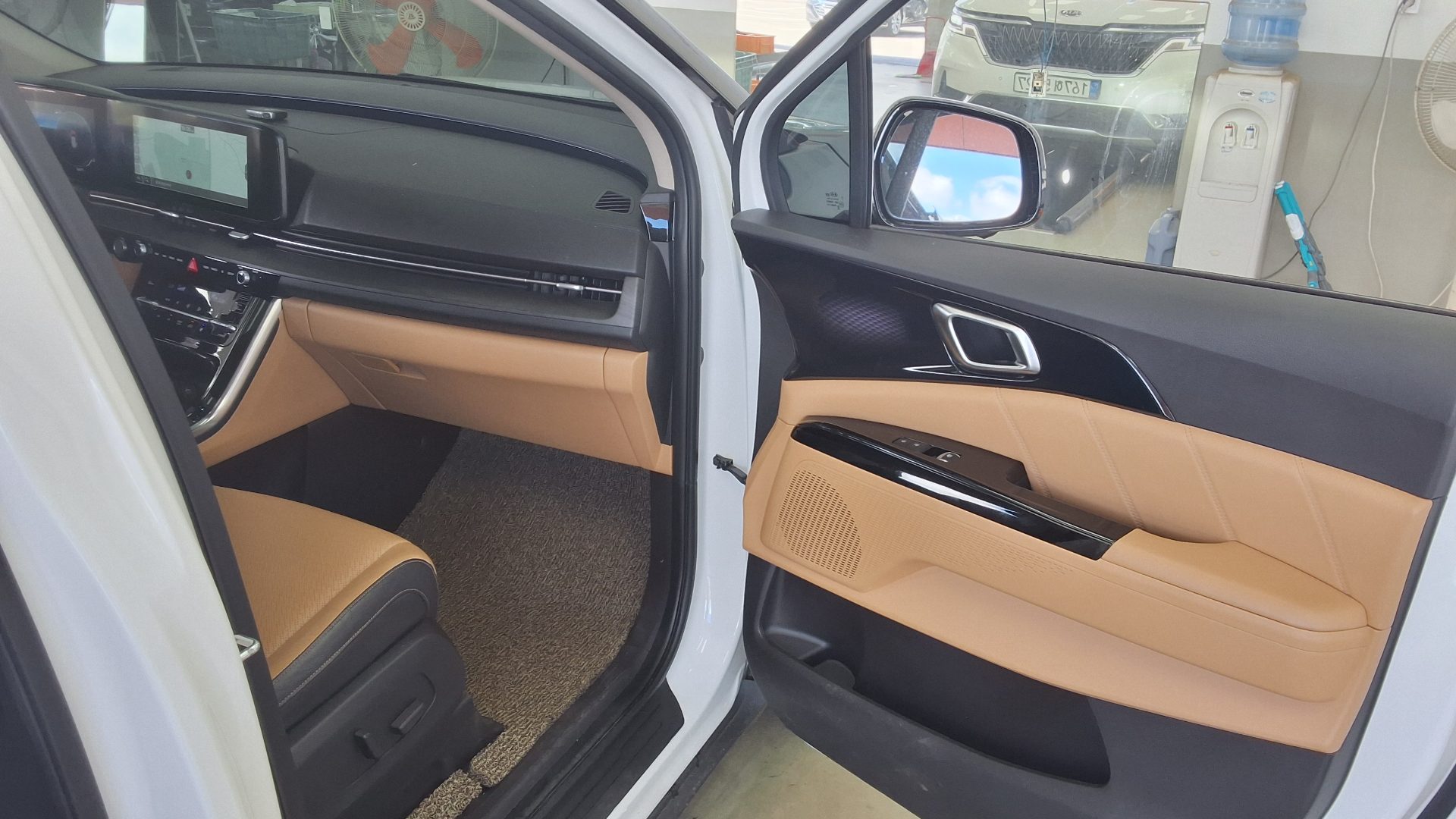 2021 - kia carnival