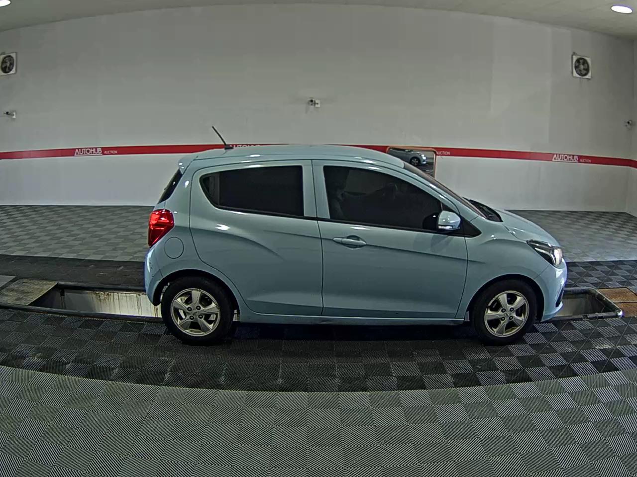 2016 - chevrolet spark