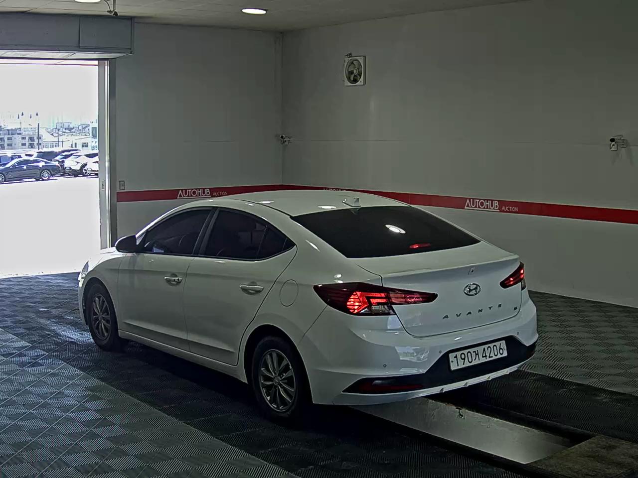 2020 - hyundai avante