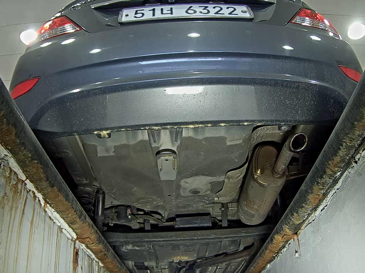2012 - hyundai accent