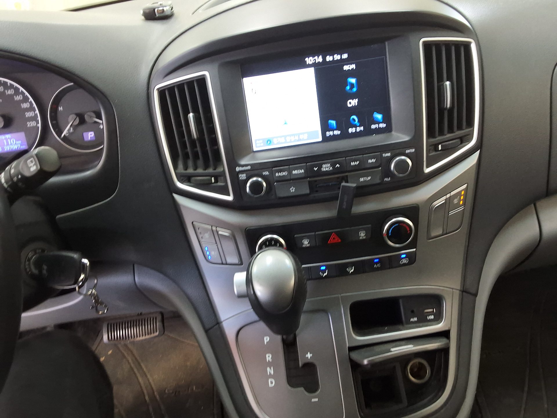 2019 - hyundai grand starex
