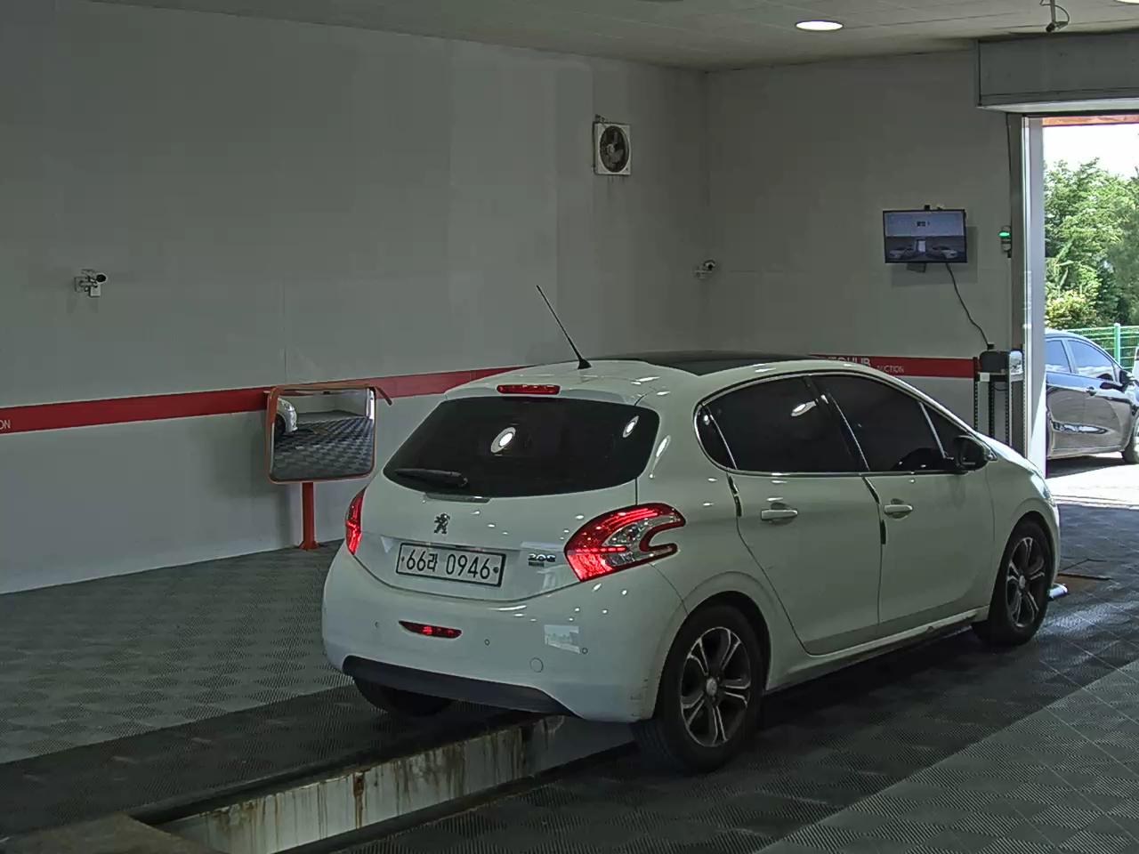 2016 - peugeot 208