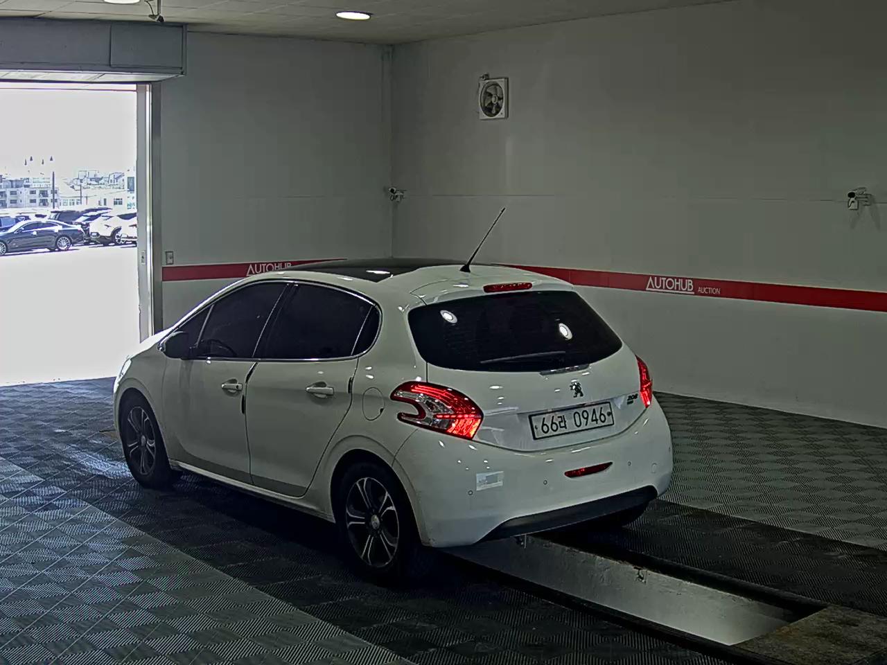 2016 - peugeot 208