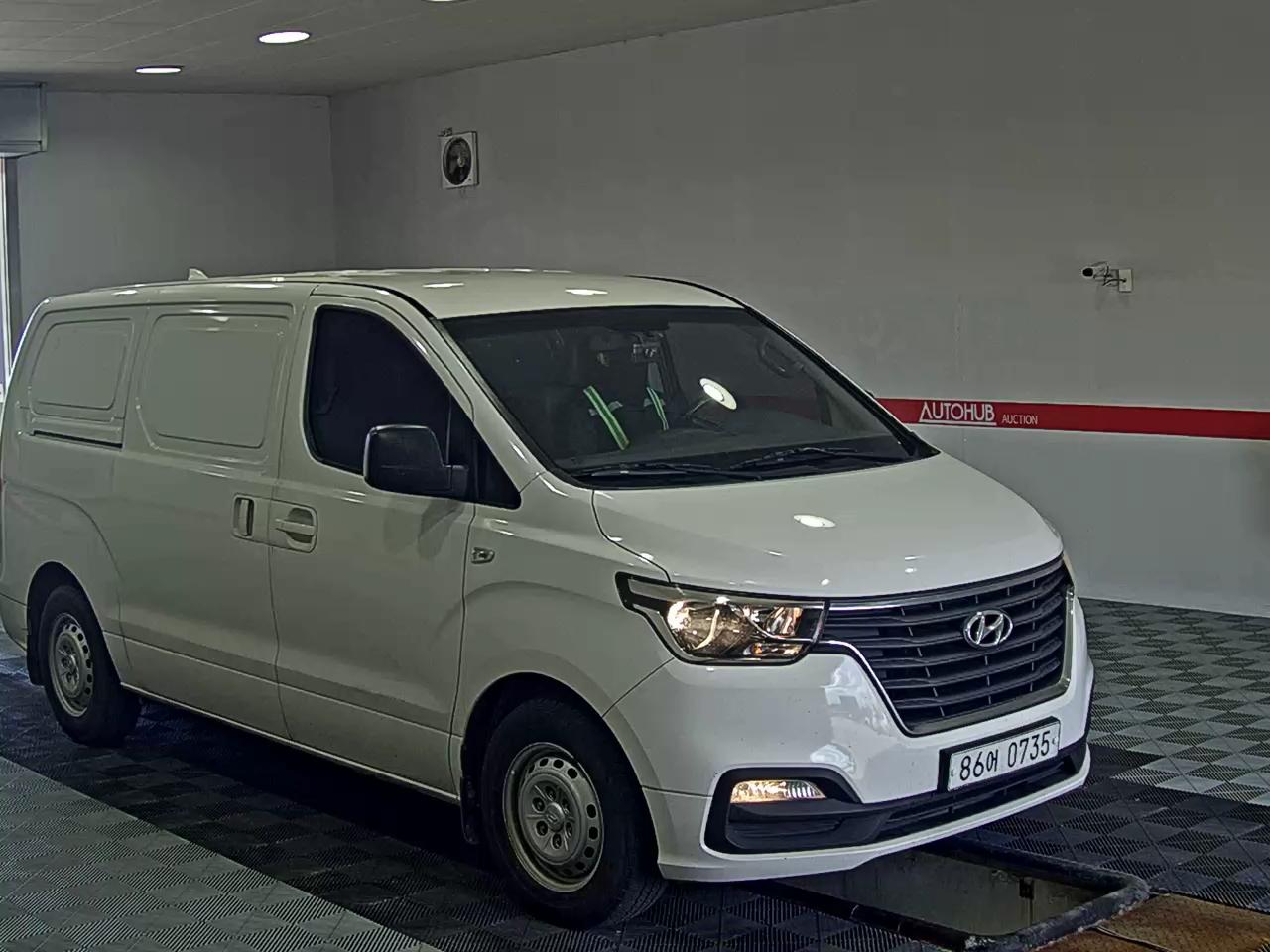 2019 - hyundai grand starex