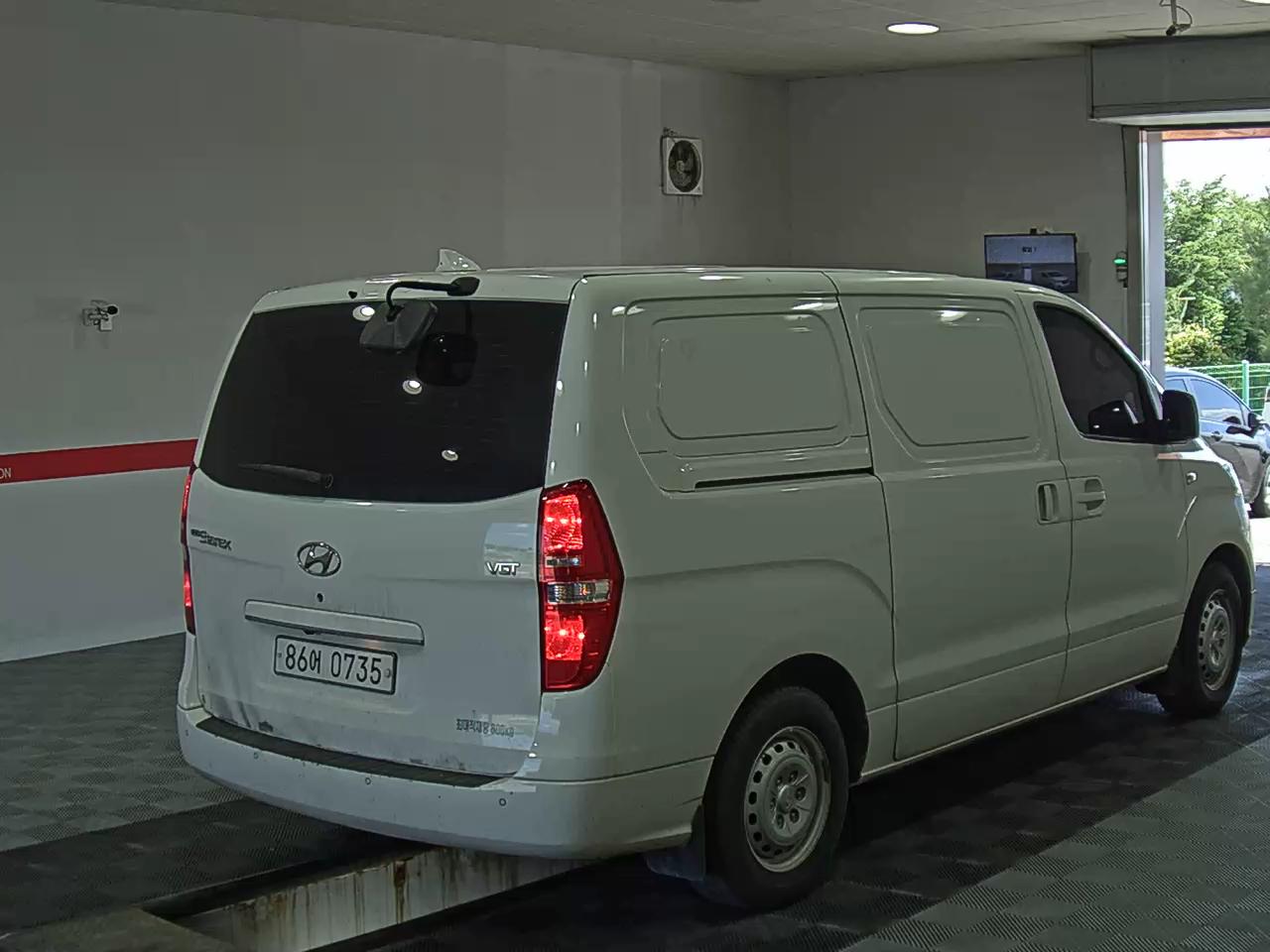 2019 - hyundai grand starex