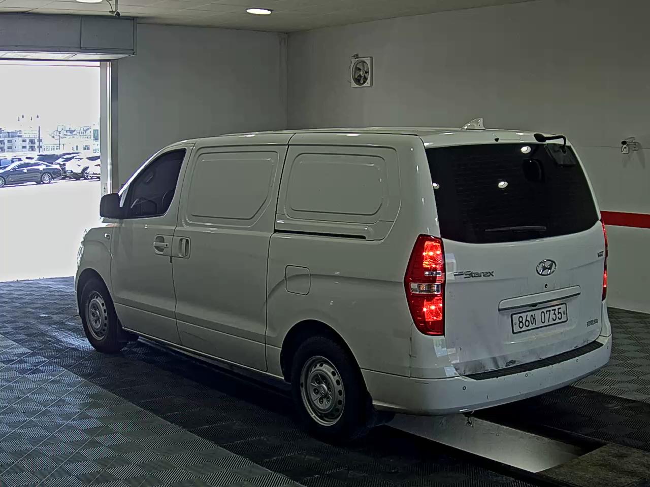 2019 - hyundai grand starex
