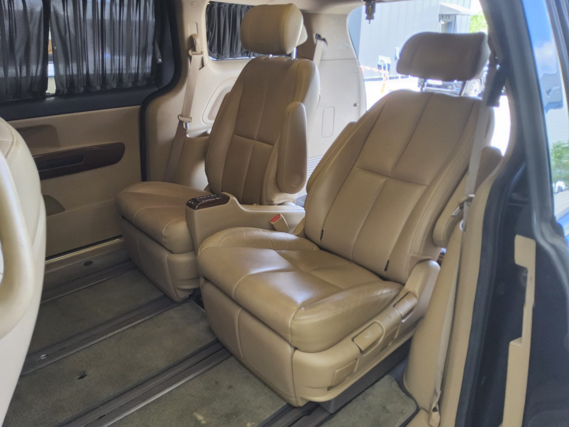2018 - kia carnival