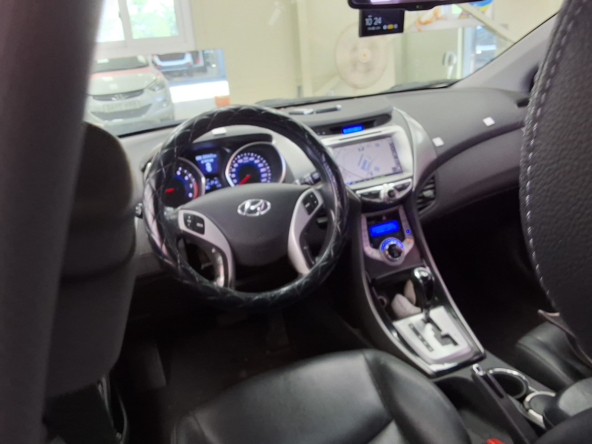 2012 - hyundai avante